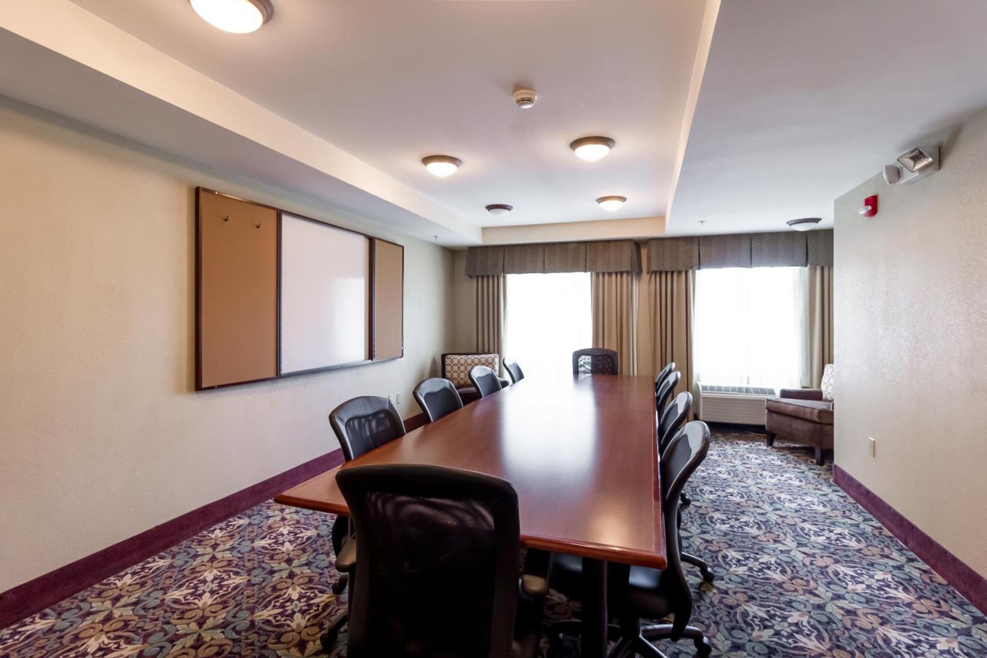 Staybridge Suites Austin Airport by IHG photo 64
