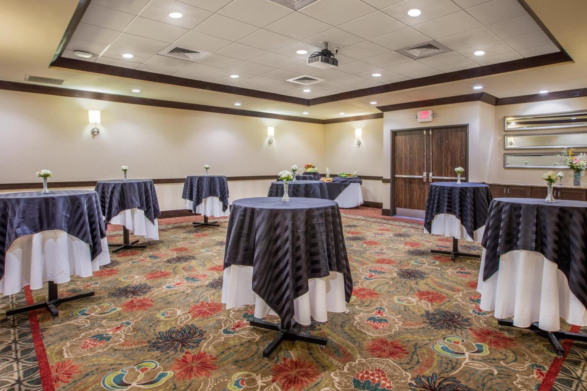 Crowne Plaza Anchorage-Midtown by IHG photo 23