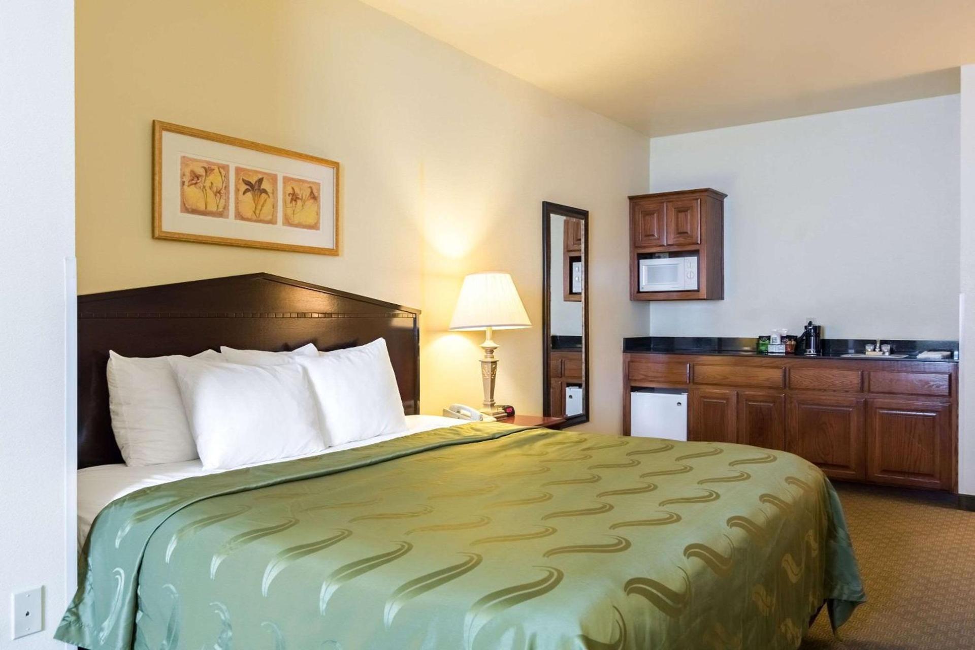 Quality Inn & Suites Alma I-40 photo 40
