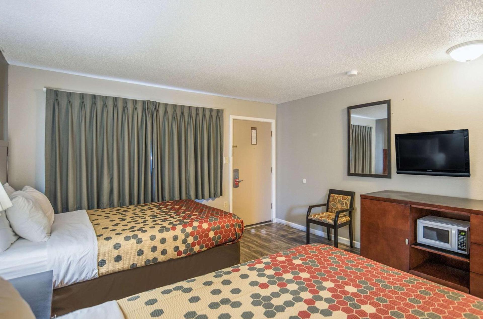 Econo Lodge Inn & Suites Yreka photo 20