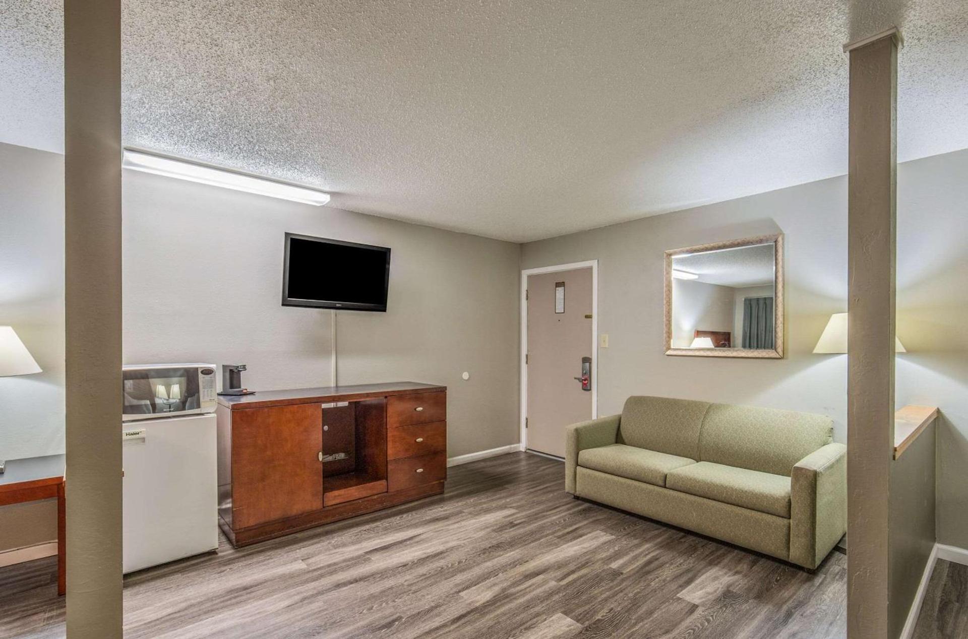Econo Lodge Inn & Suites Yreka photo 21