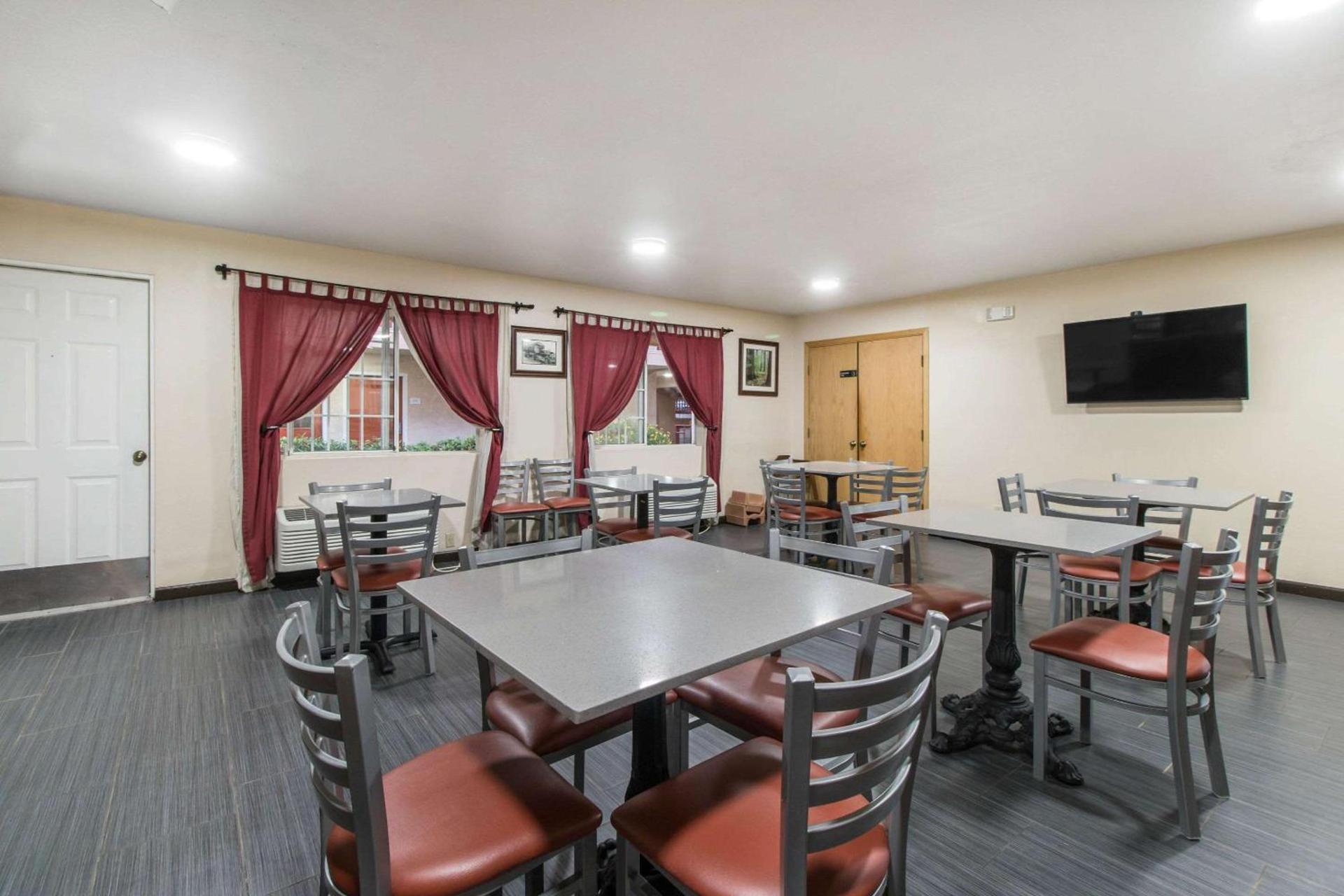 Quality Inn & Suites Crescent City Redwood Coast photo 30