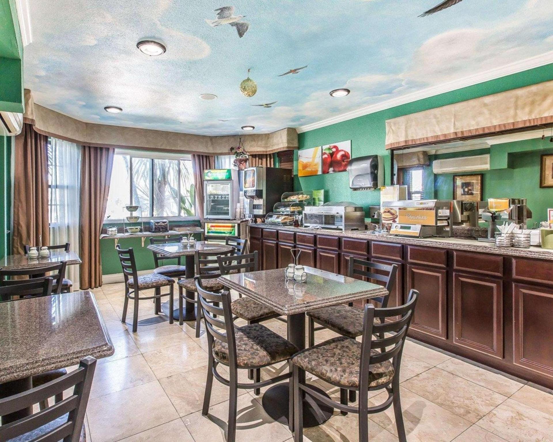 Quality Inn Hemet - San Jacinto photo 7