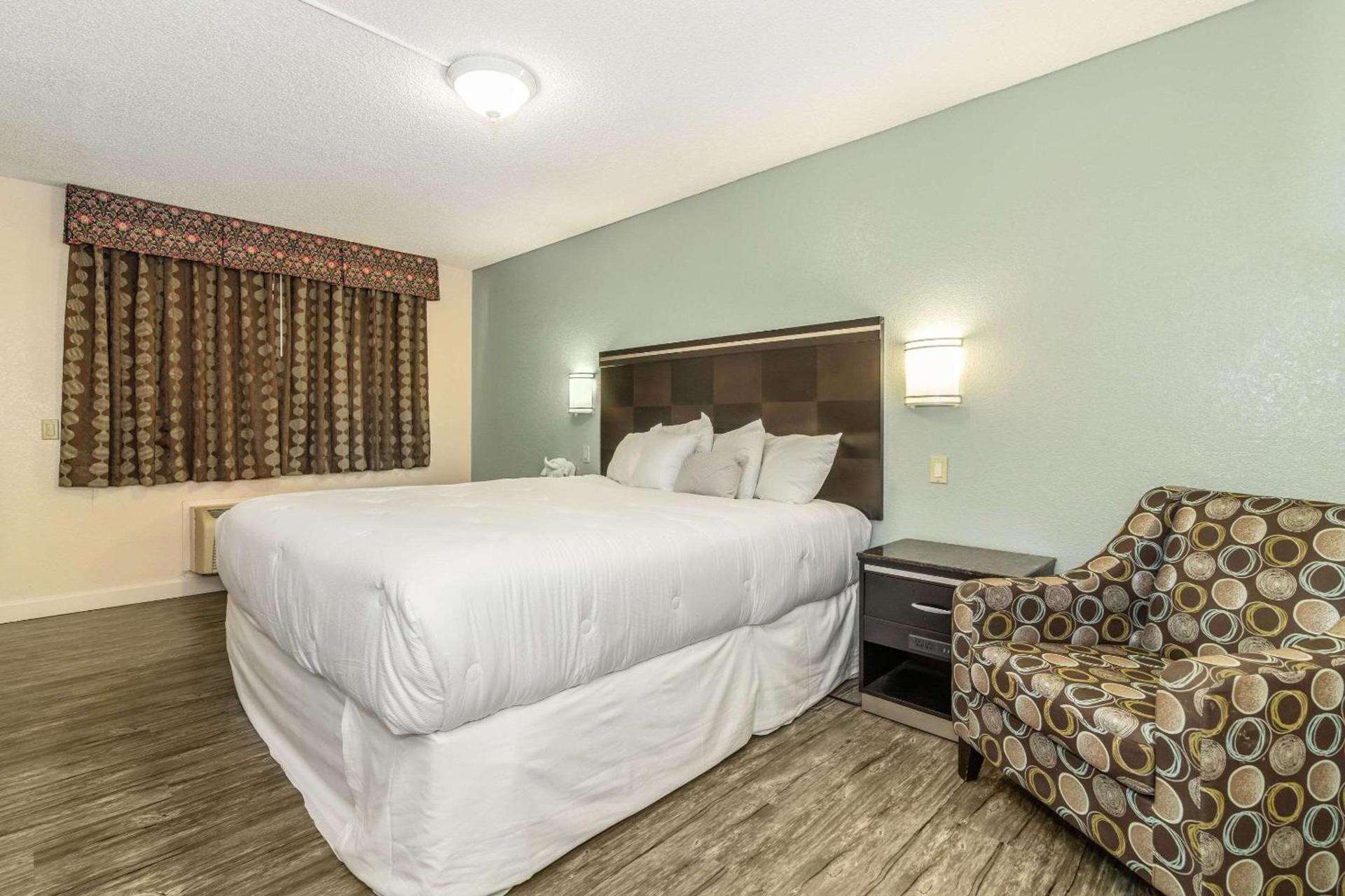 Rodeway Inn Barstow Route 66 photo 10