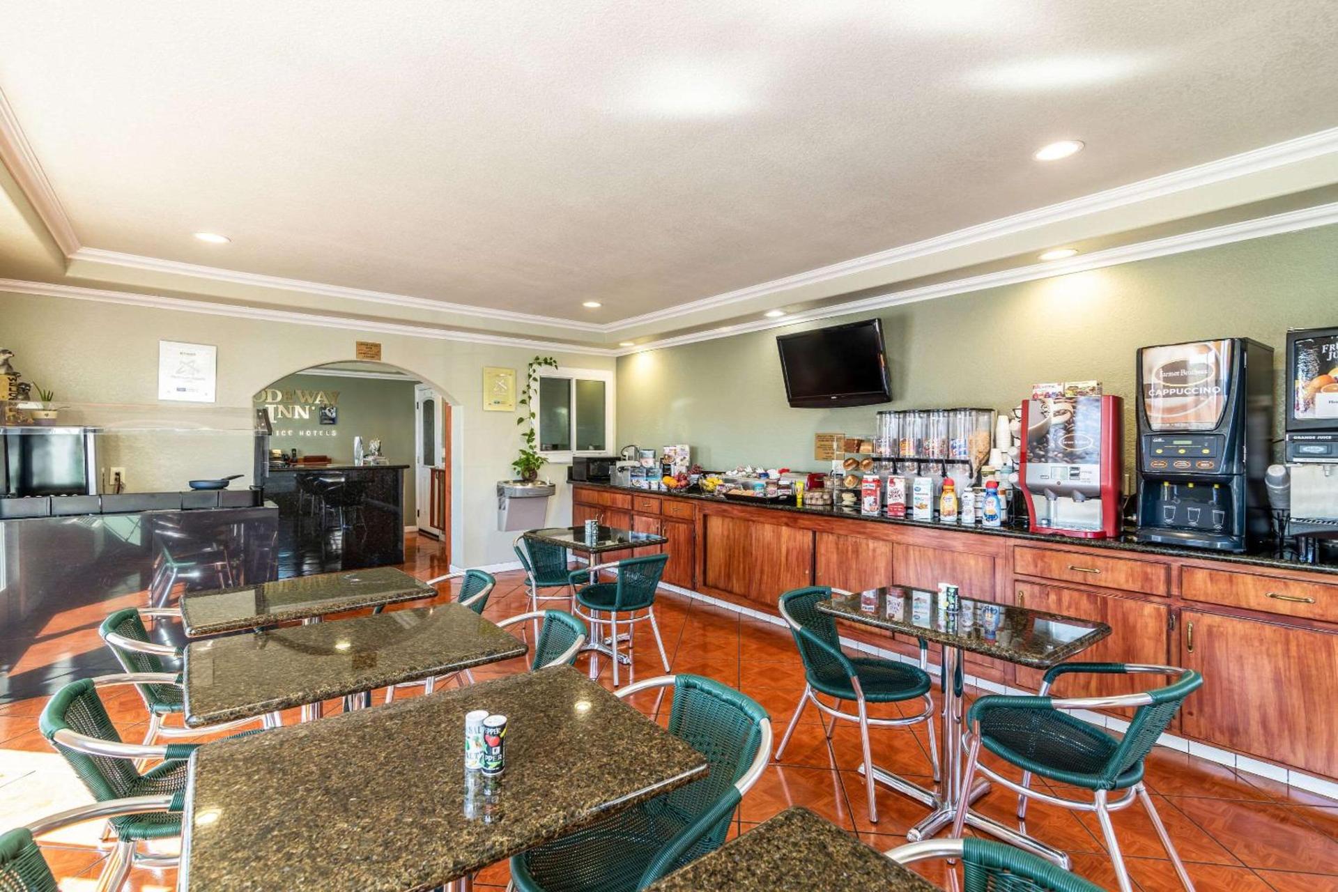 Rodeway Inn Barstow Route 66 photo 25