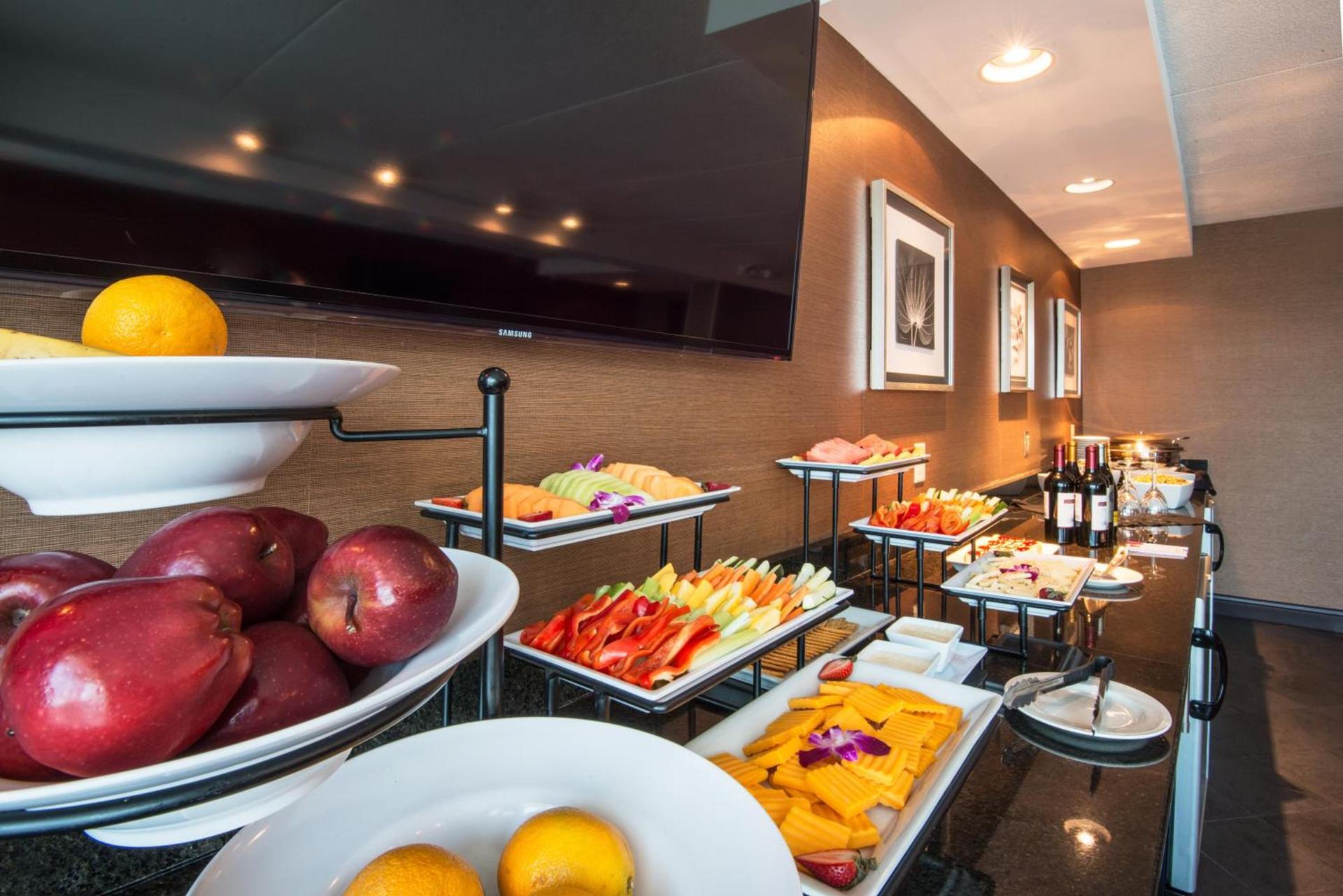 Crowne Plaza Boston - Woburn by IHG photo 22