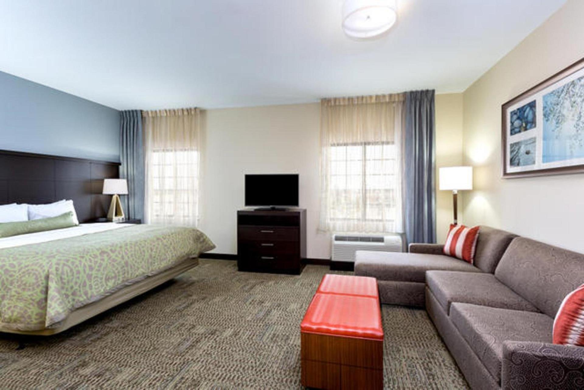 Staybridge Suites College Station by IHG photo 32