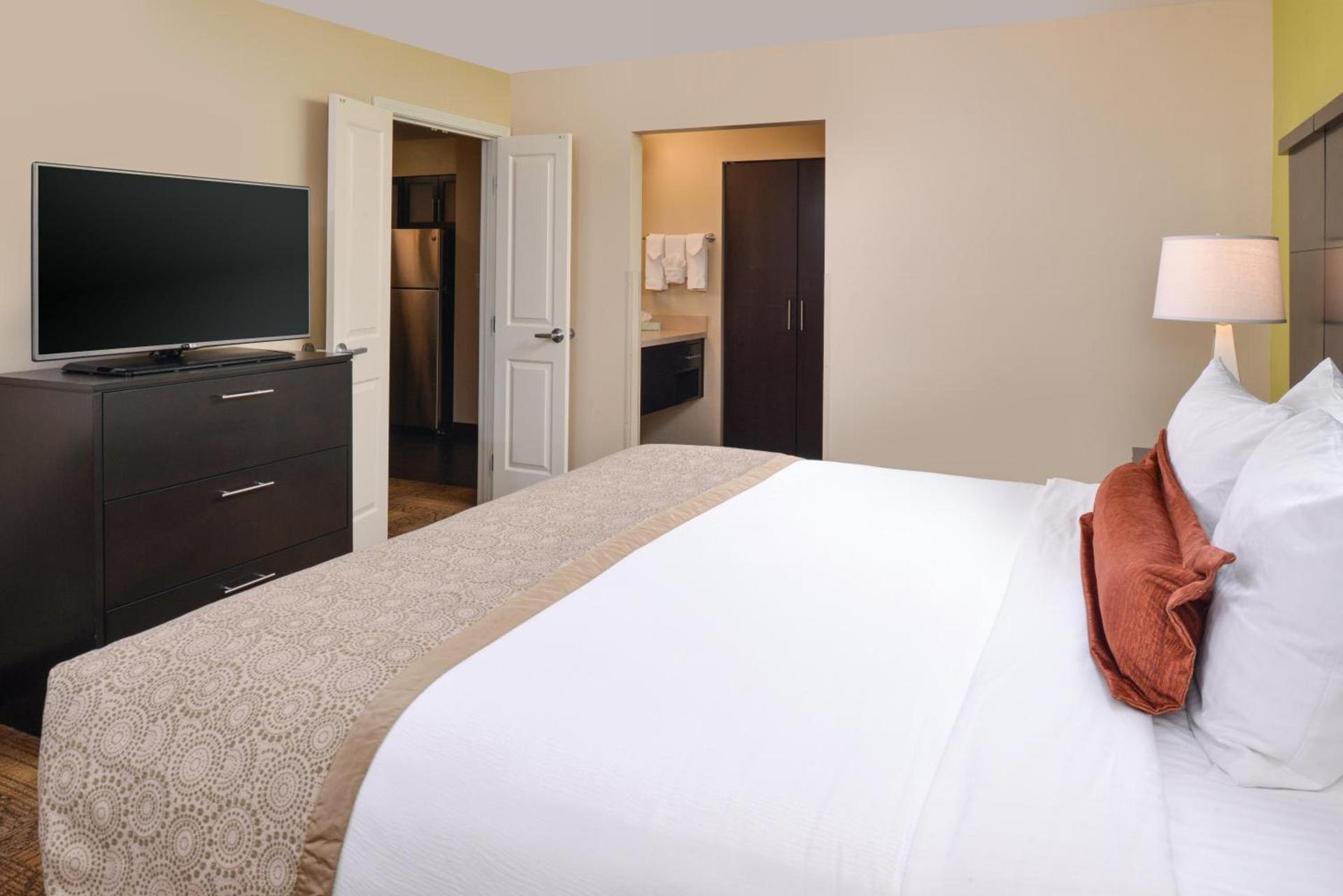 Staybridge Suites Merrillville by IHG photo 42