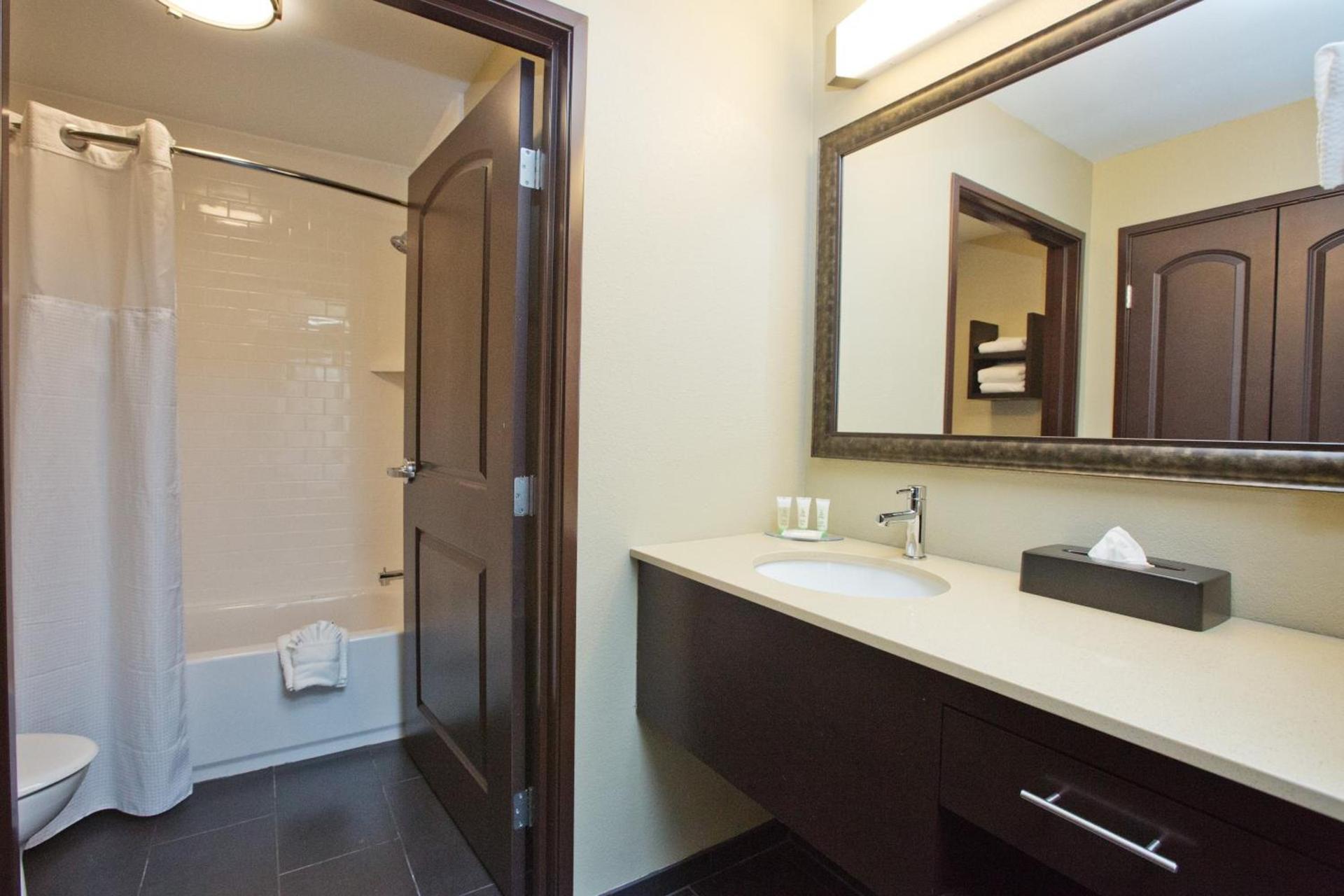 Staybridge Suites Austin South Interstate Hwy 35 by IHG photo 26