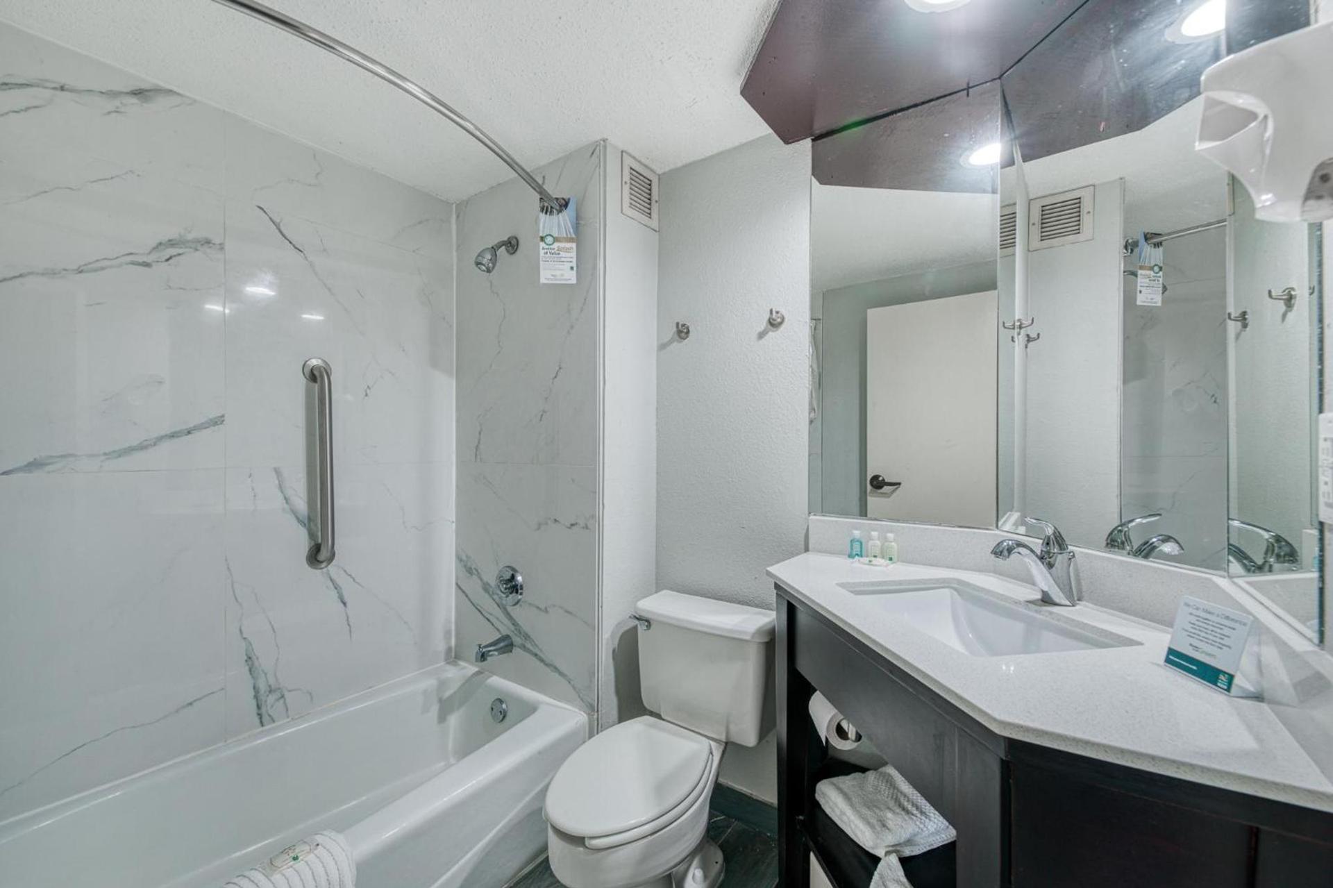 Quality Inn & Suites North Little Rock photo 41