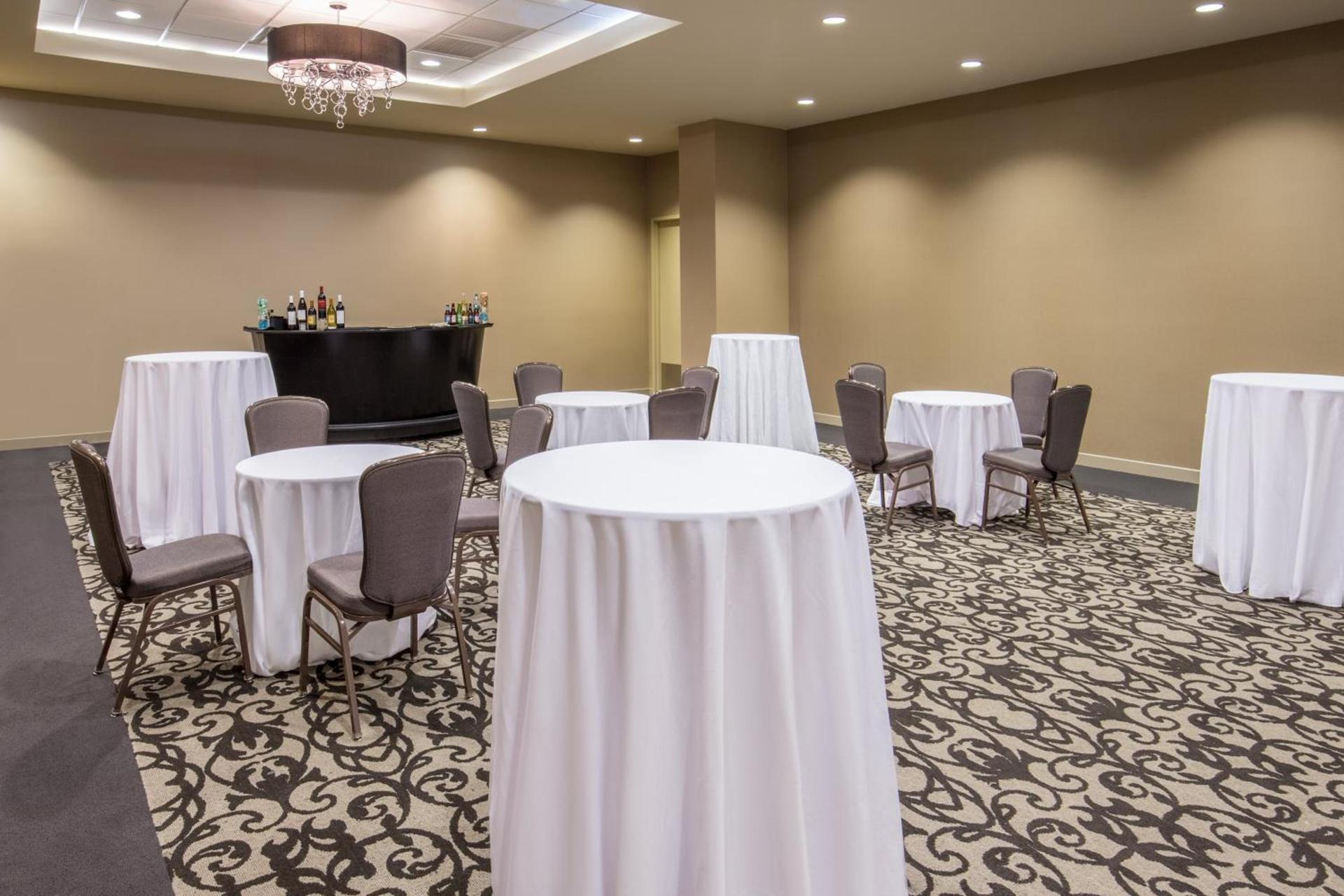 Crowne Plaza Phoenix Airport - PHX by IHG photo 42
