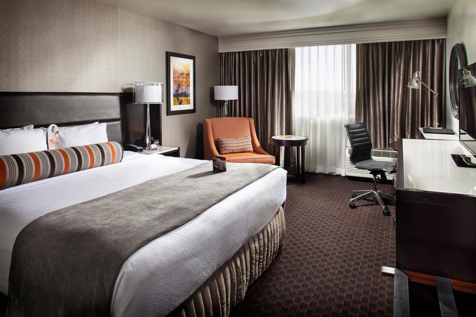 Crowne Plaza Phoenix Airport - PHX by IHG photo 59