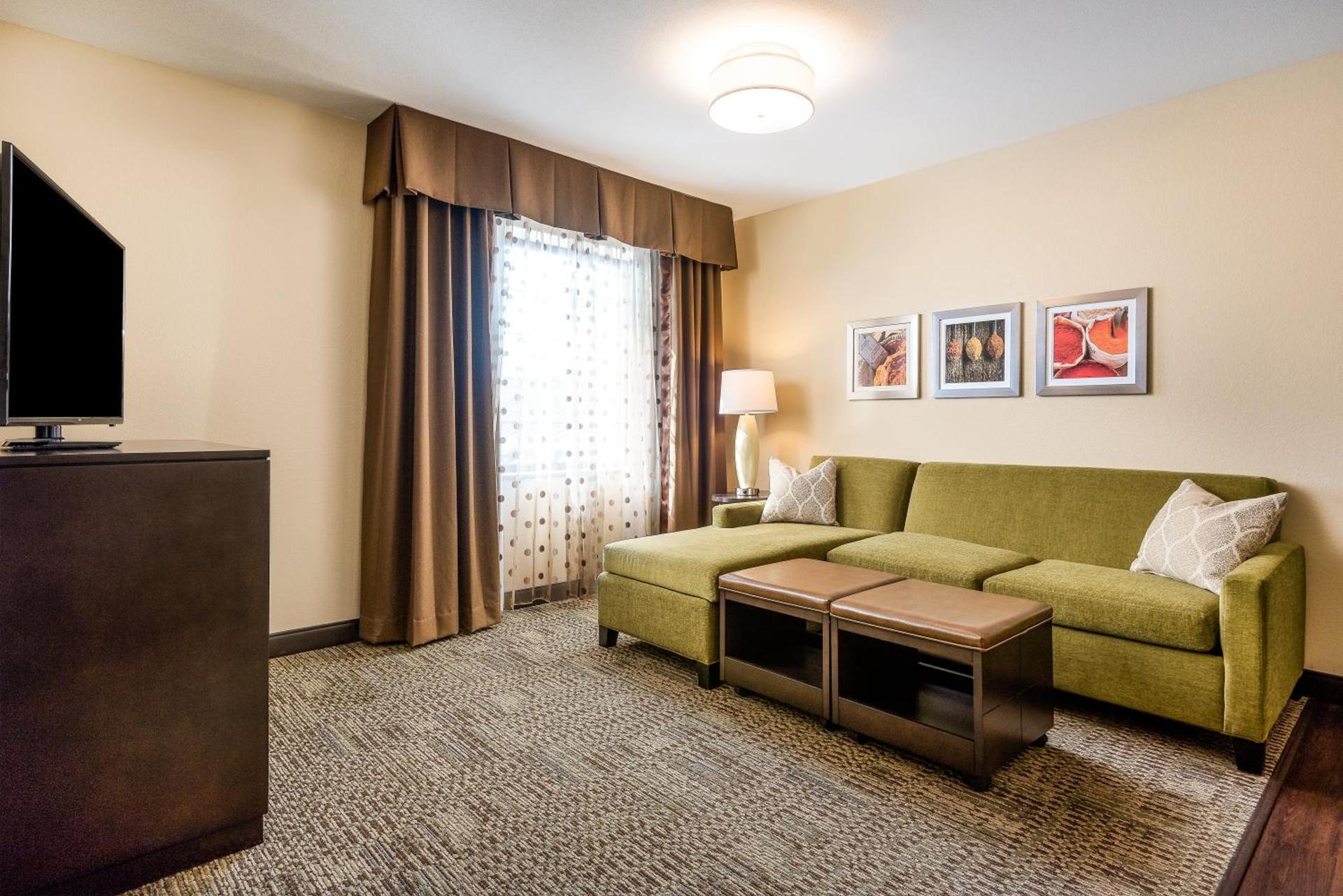 Staybridge Suites Eau Claire - Altoona by IHG photo 24