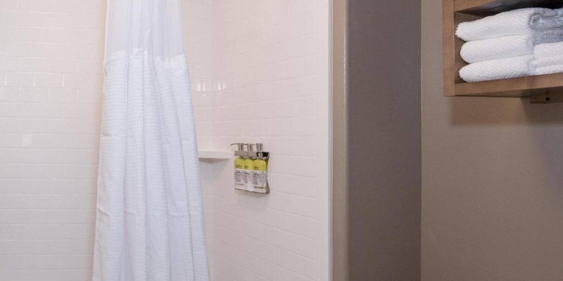 Staybridge Suites Houston East - Baytown by IHG photo 6