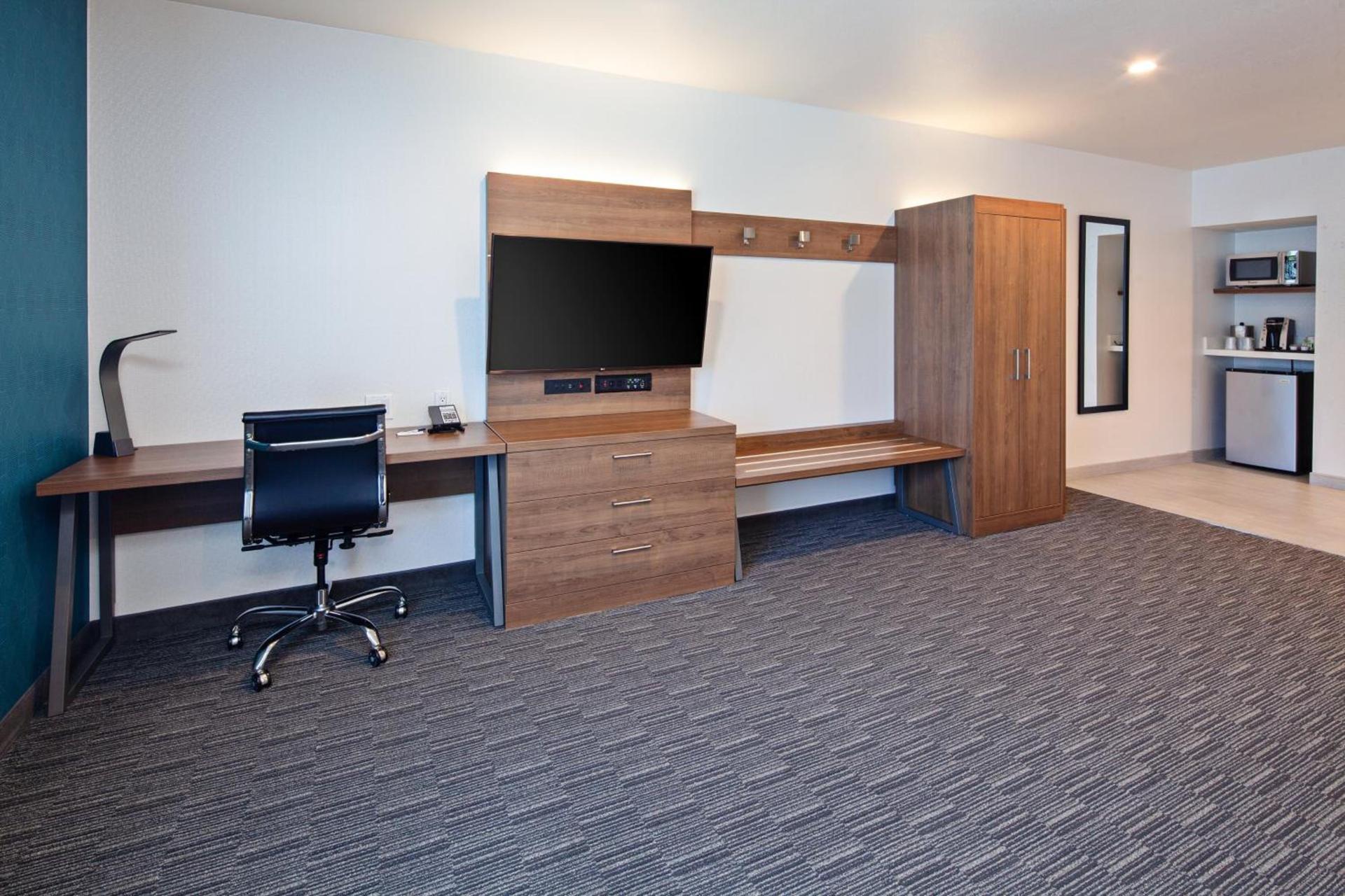 Holiday Inn Express Hollywood Walk of Fame by IHG photo 22