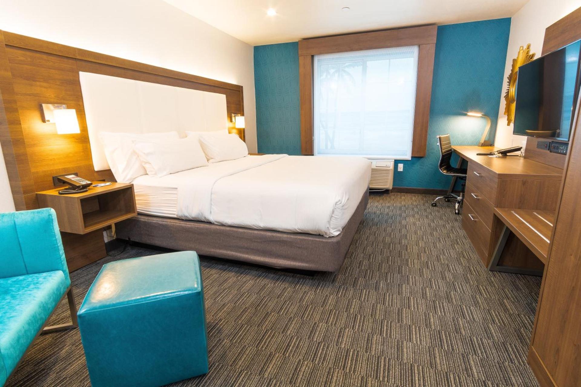 Holiday Inn Express Hollywood Walk of Fame by IHG photo 20