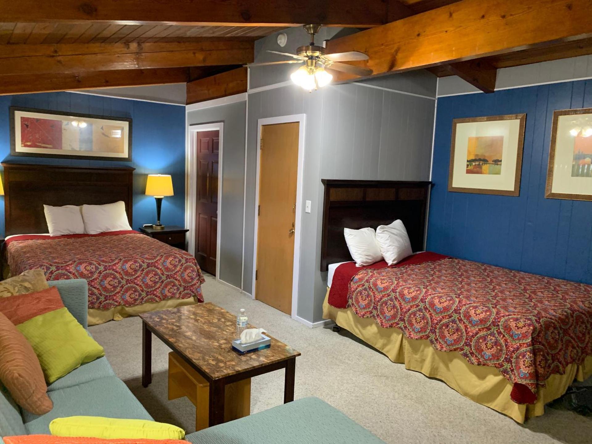 The Crossroads Motel photo 52