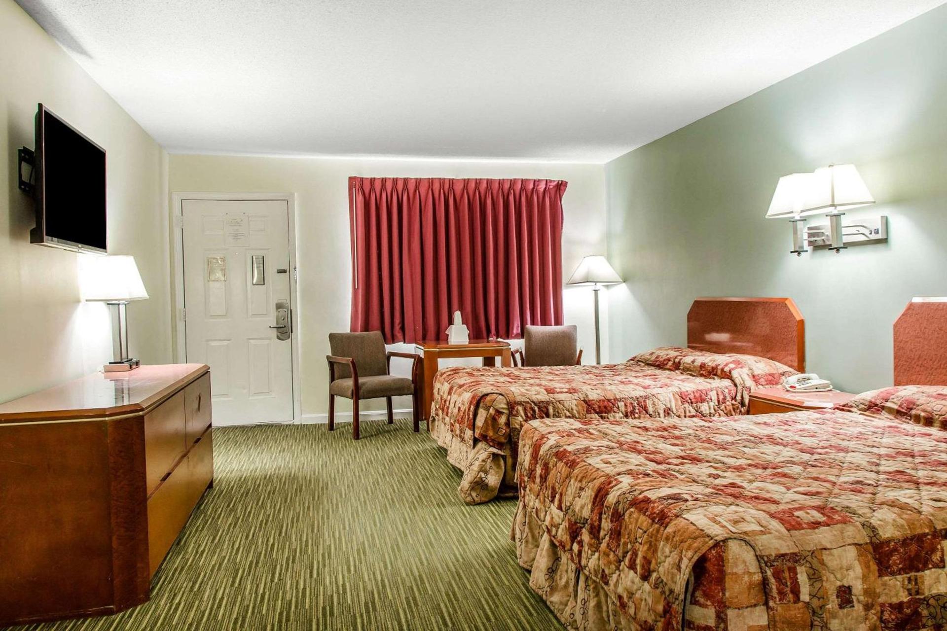 Rodeway Inn Groton - New London photo 19