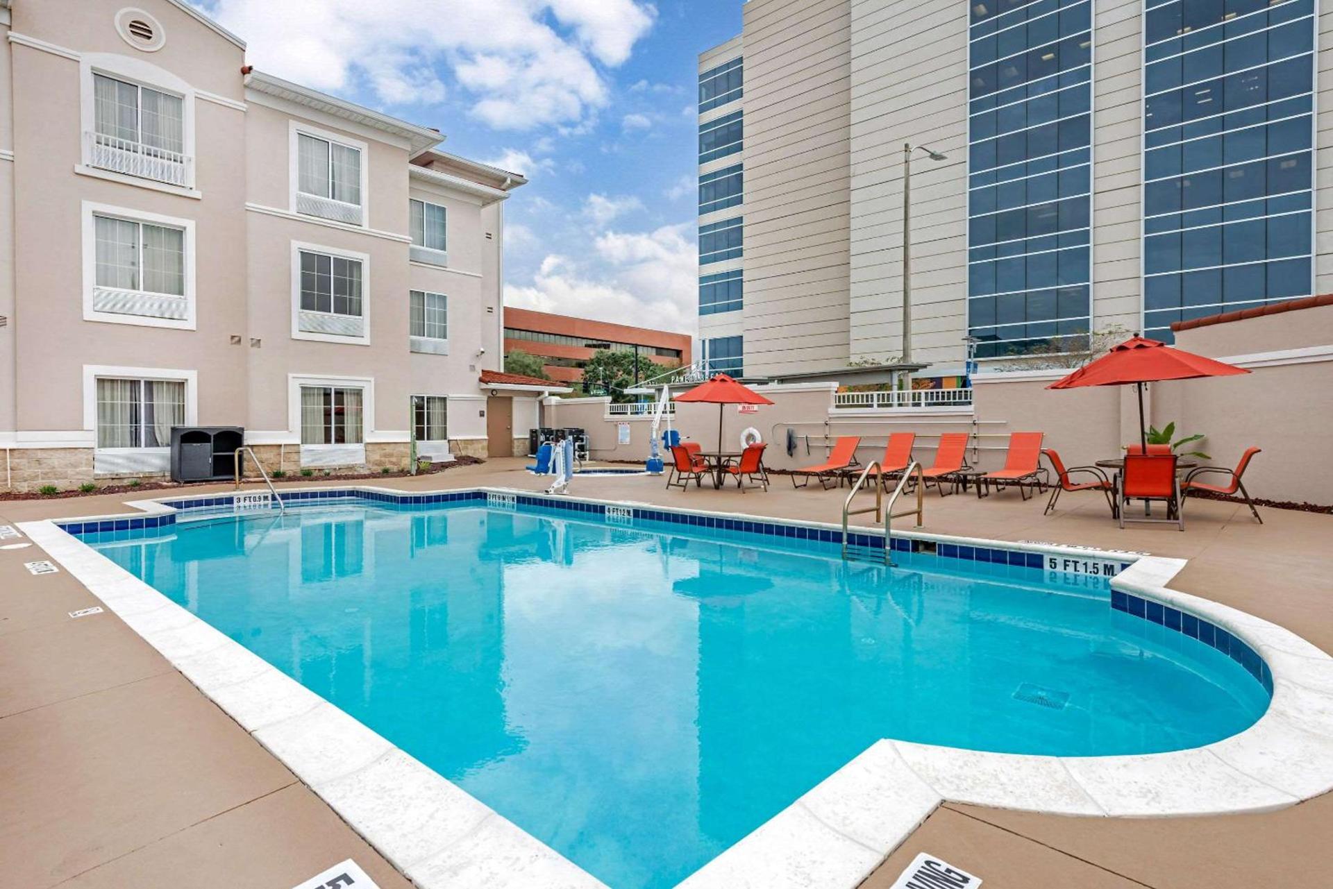 Comfort Suites Downtown photo 45