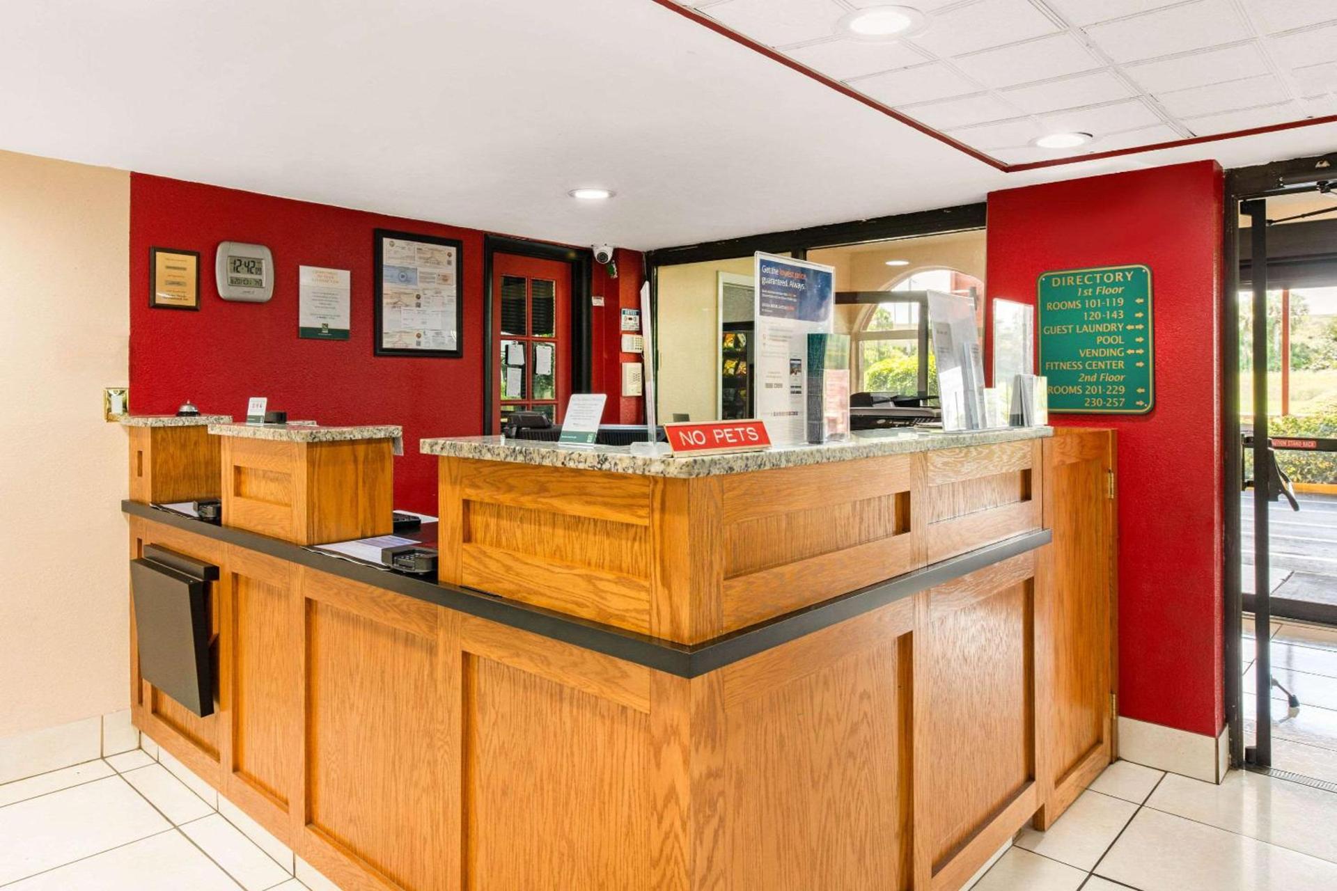 Quality Inn & Suites Orlando Airport photo 3
