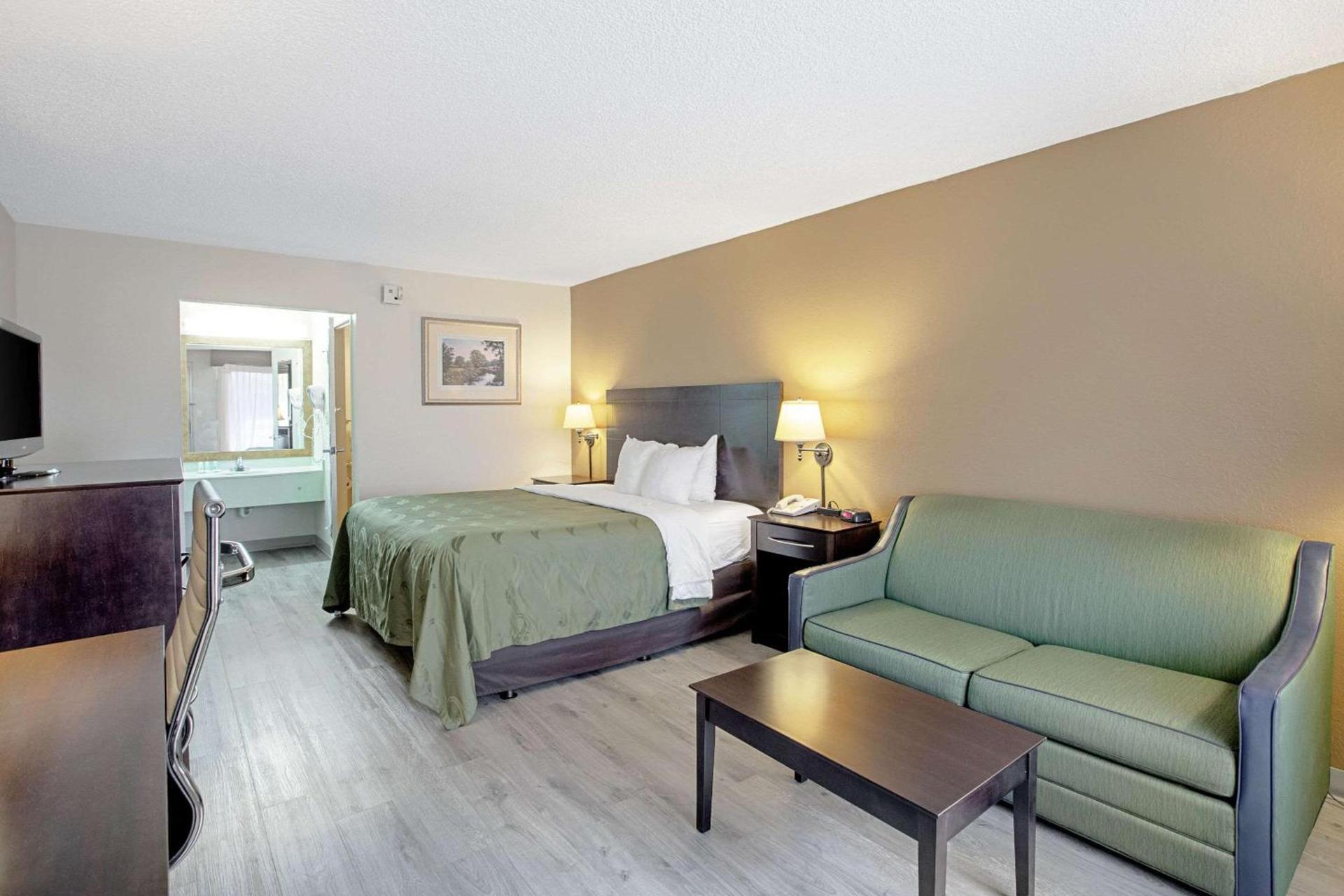 Quality Inn & Suites Live Oak I-10 Exit 283 photo 8