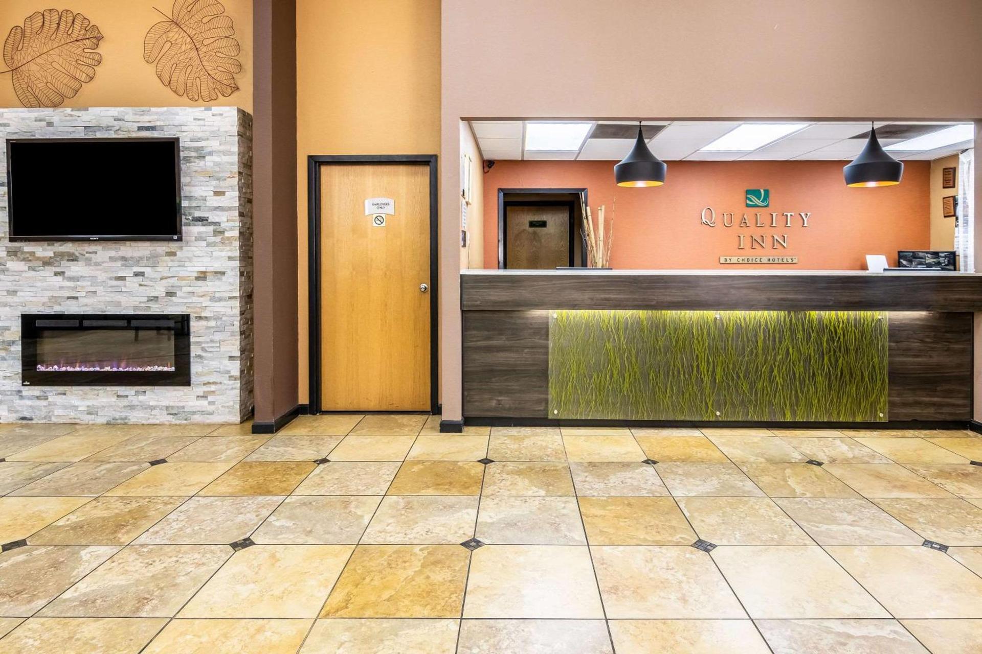 Quality Inn Perry - National Fairgrounds Area photo 22