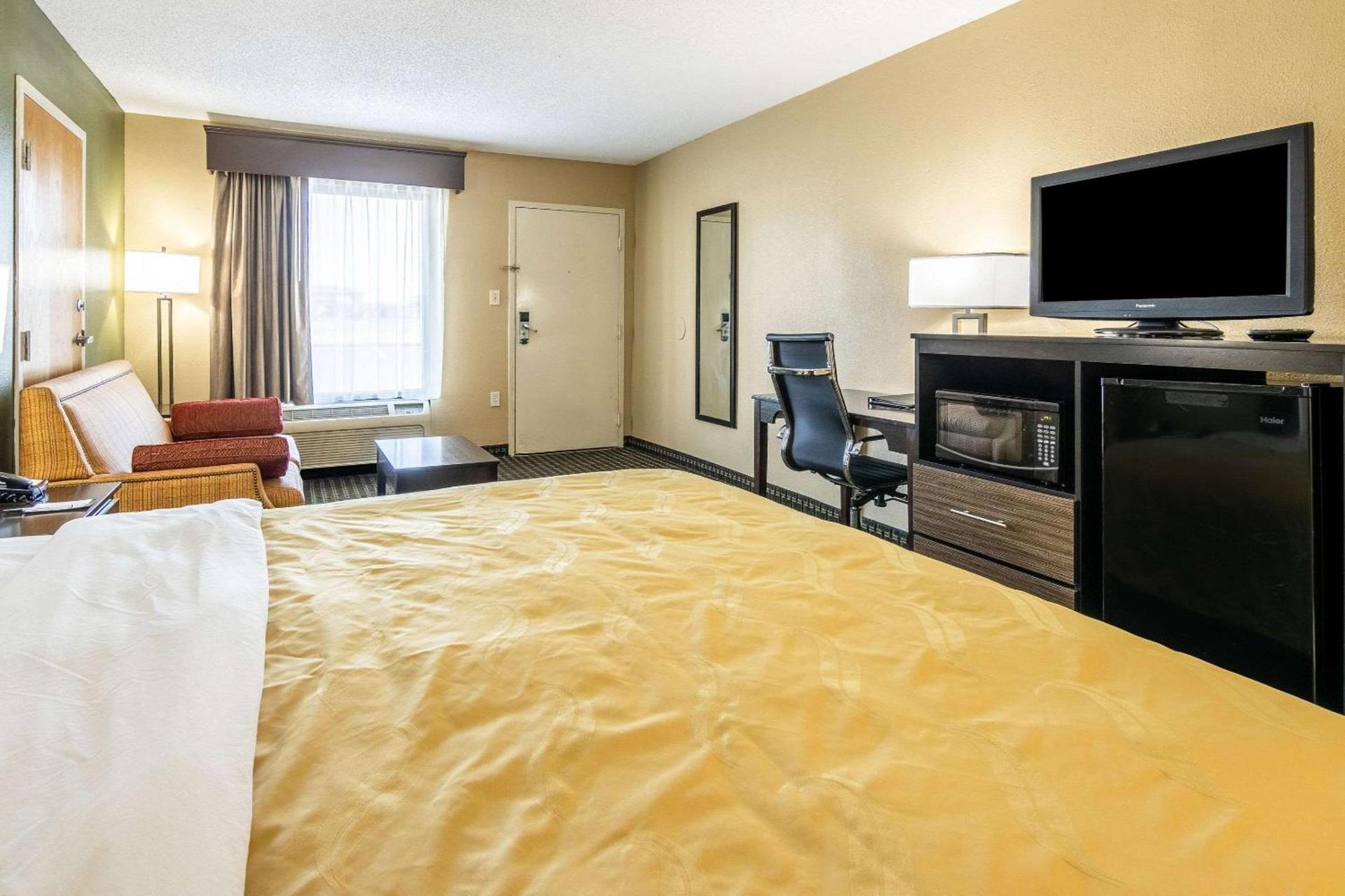 Quality Inn Perry - National Fairgrounds Area photo 26