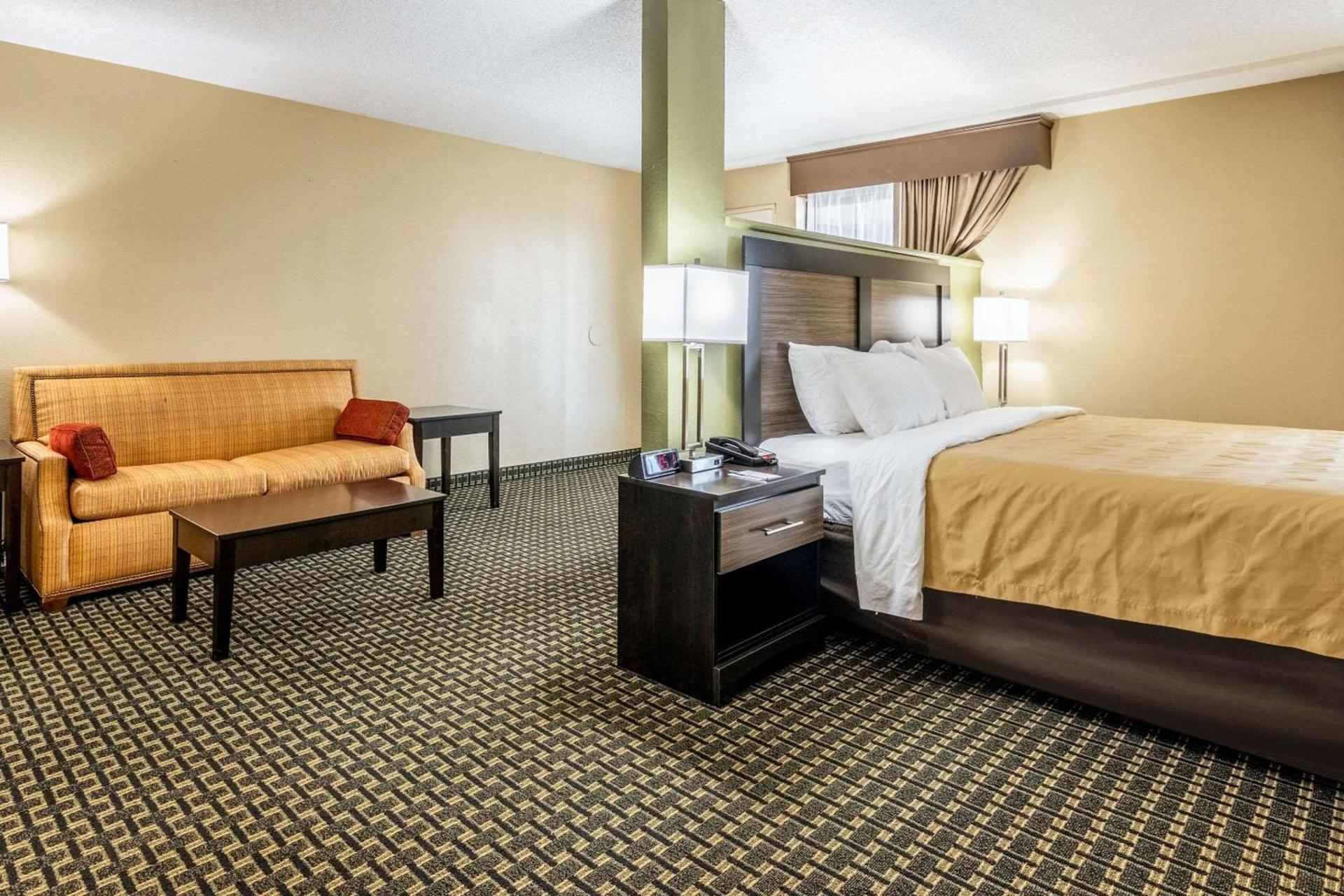Quality Inn Perry - National Fairgrounds Area photo 33