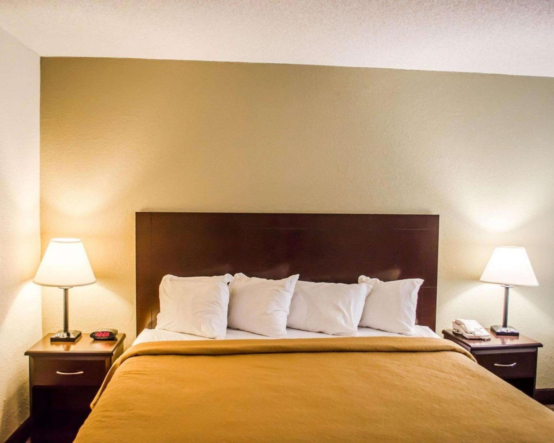Quality Inn & Suites Pensacola Bayview photo 20