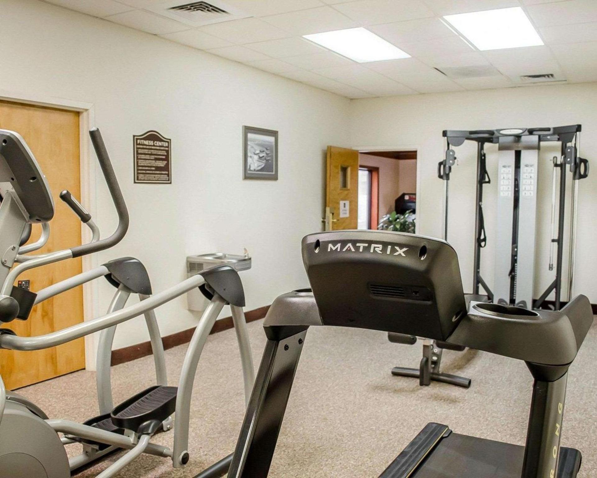 Quality Inn & Suites Pensacola Bayview photo 27
