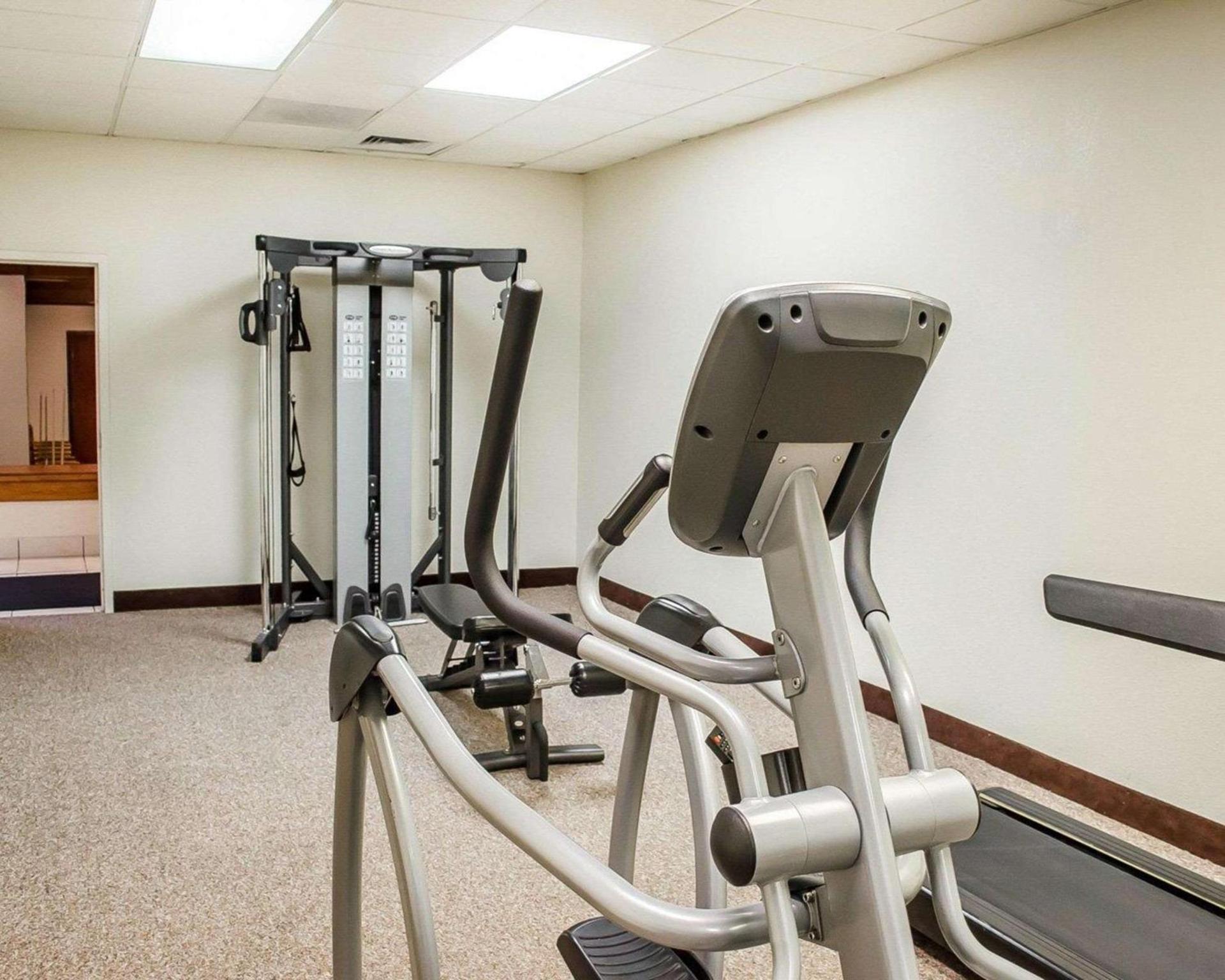 Quality Inn & Suites Pensacola Bayview photo 28