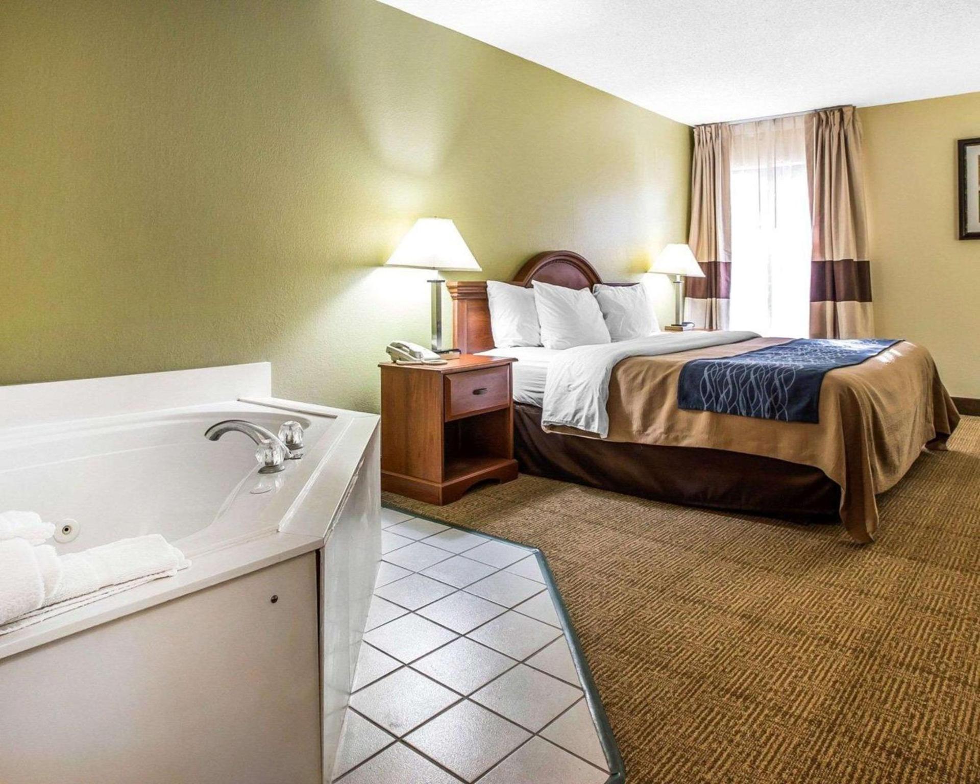 Quality Inn Darien-North Brunswick photo 19