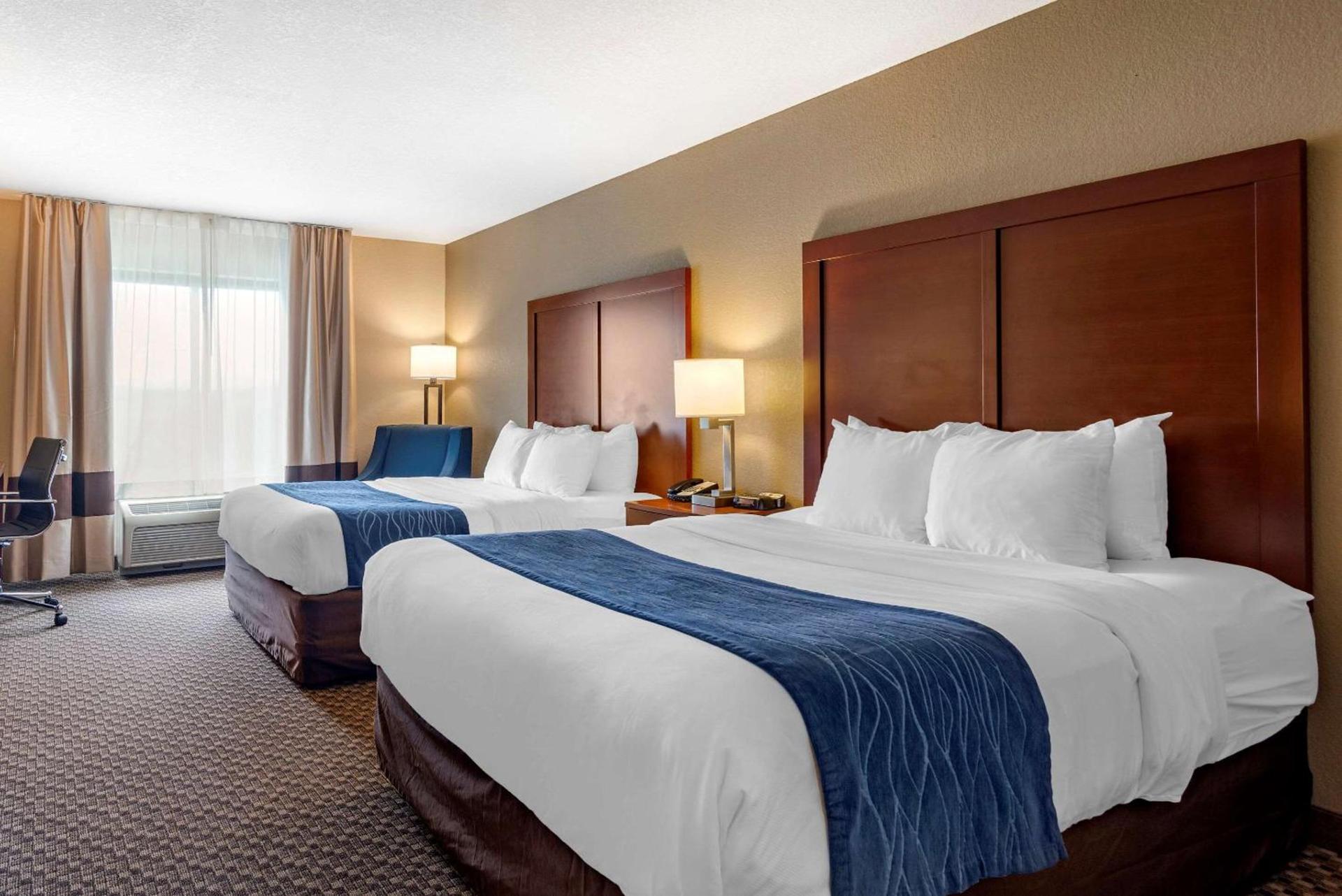 Comfort Inn & Suites Blue Ridge photo 13