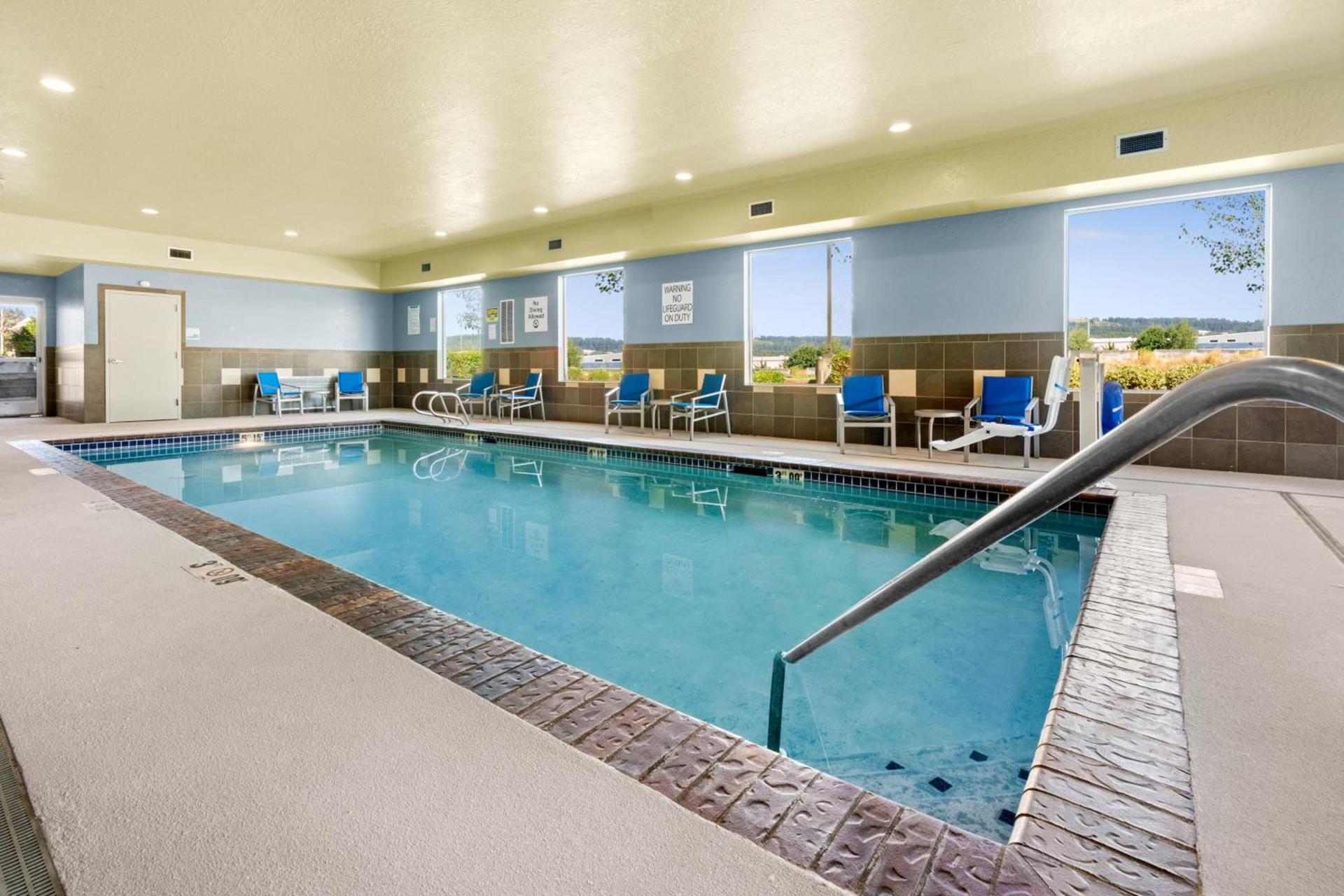 Holiday Inn Express and Suites Sumner by IHG photo 17