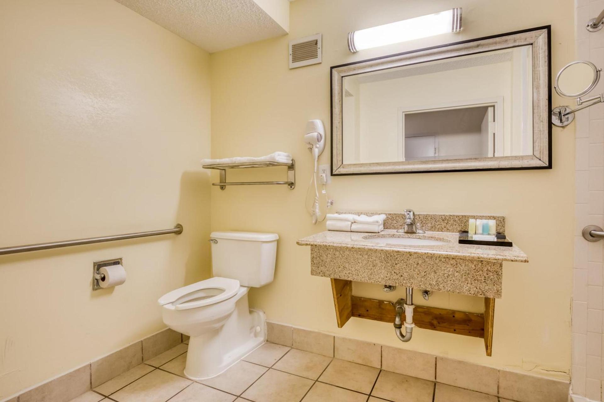Gardentree Hotels Memphis East near I 40 photo 39