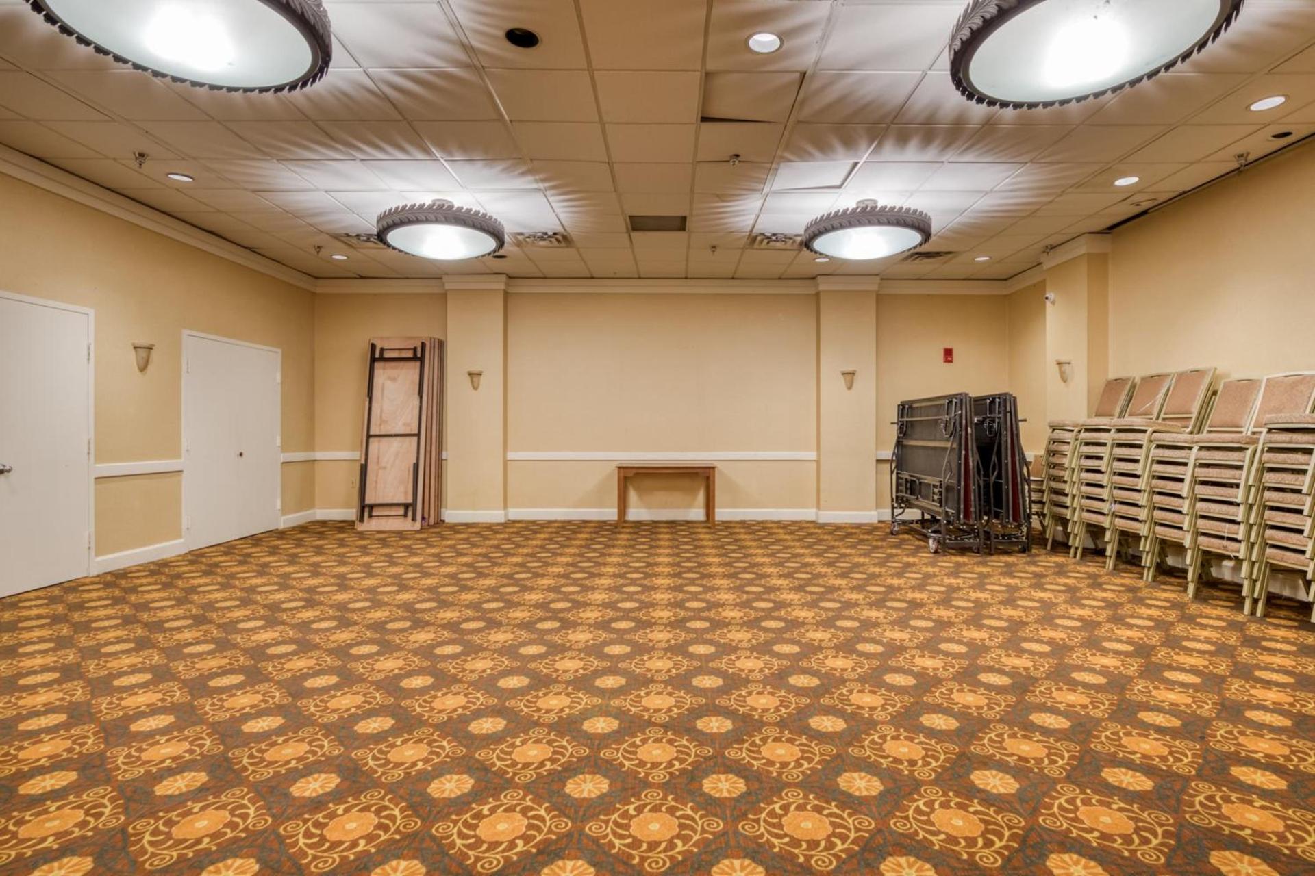 Gardentree Hotels Memphis East near I 40 photo 26