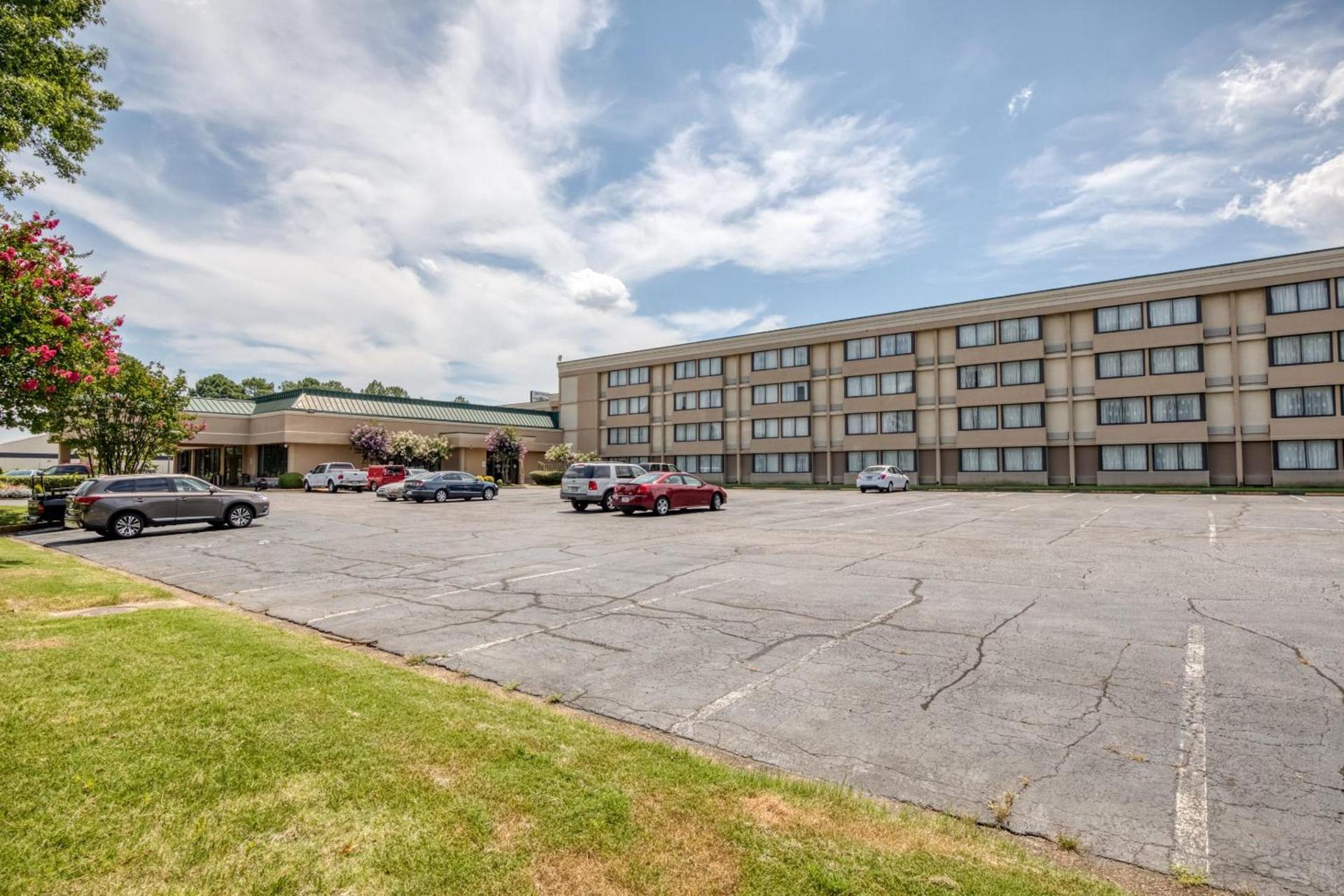 Gardentree Hotels Memphis East near I 40 photo 29