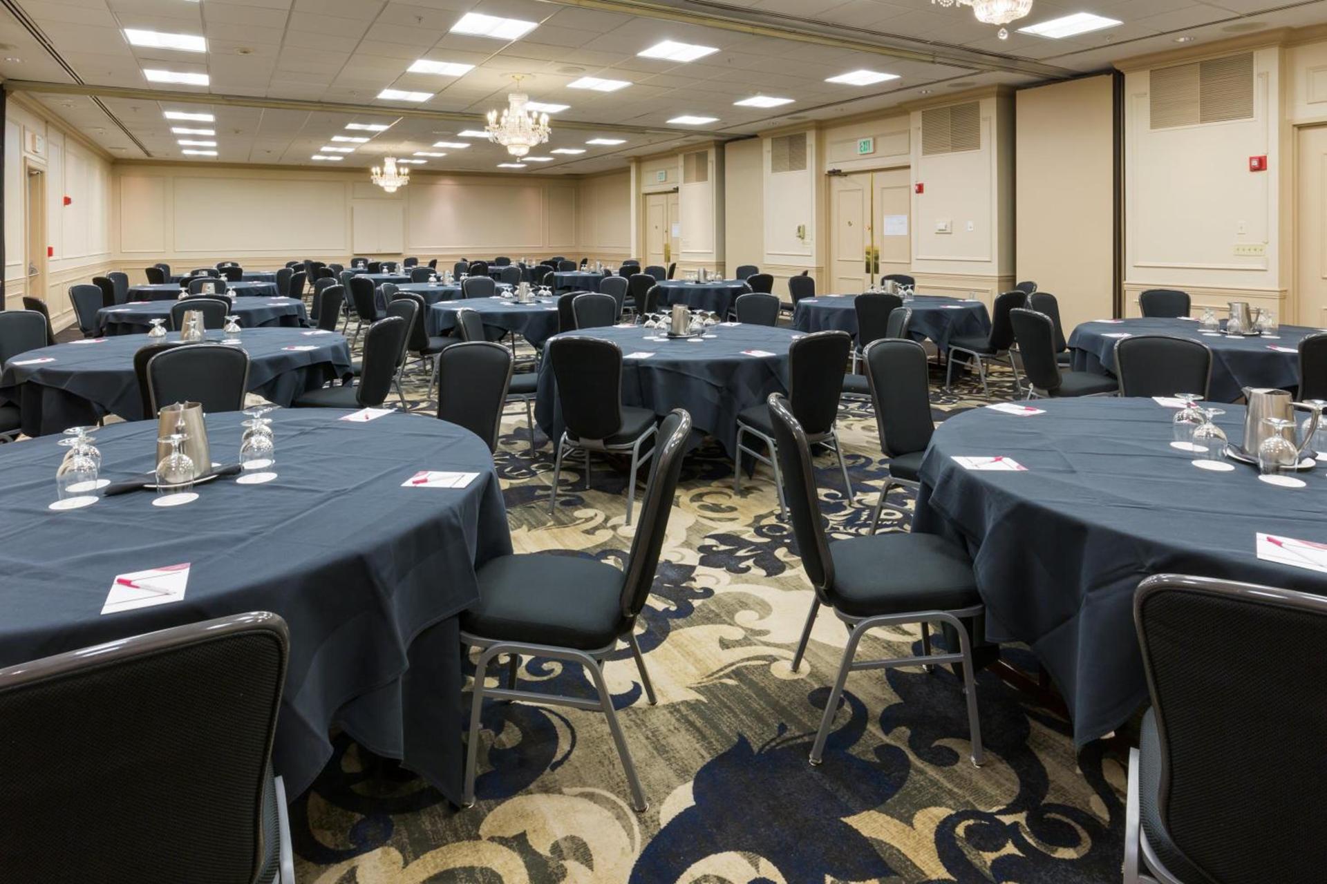 Crowne Plaza Hotel Portland-Downtown Convention Center by IHG photo 42