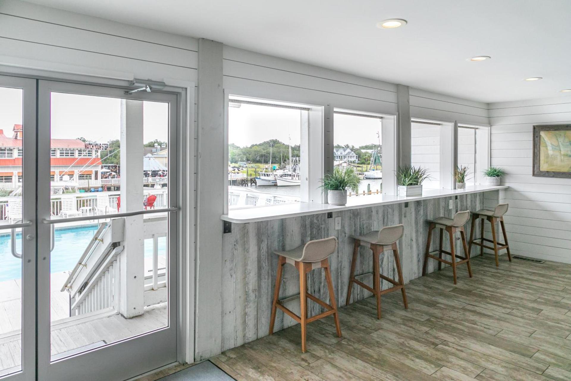 Shem Creek Inn photo 10