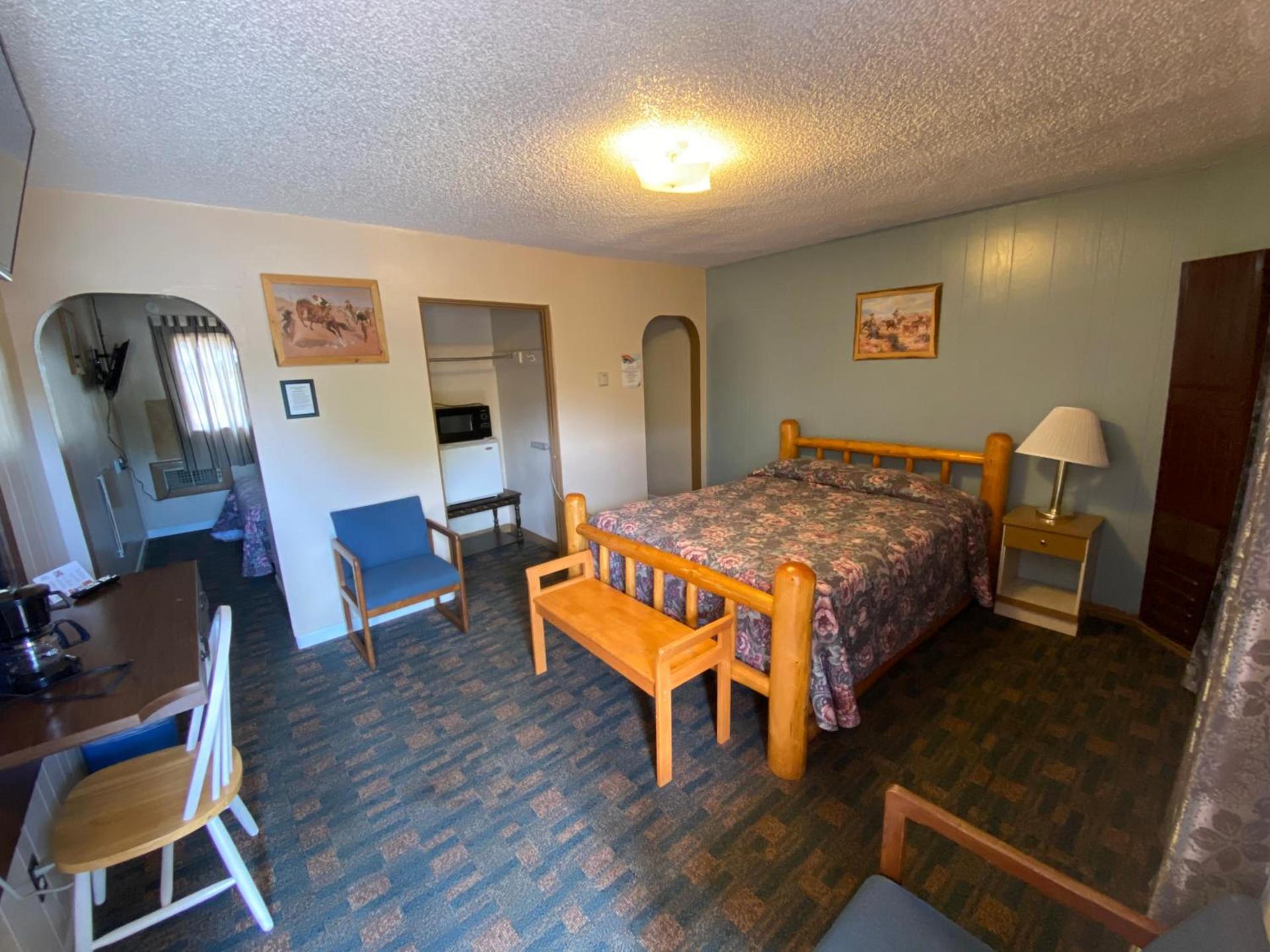 Rainbow Motel photo 2