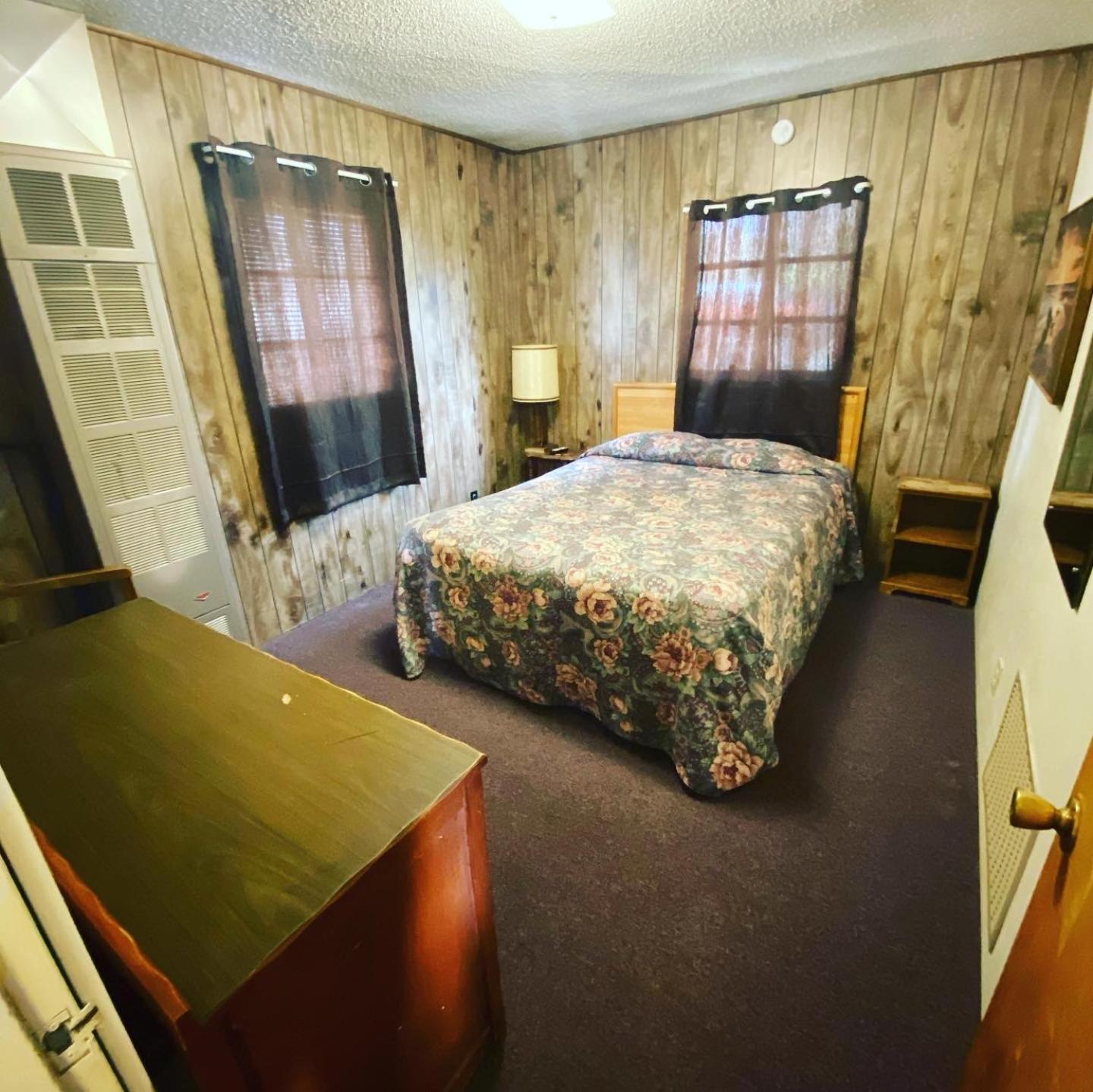 Rainbow Motel photo 5