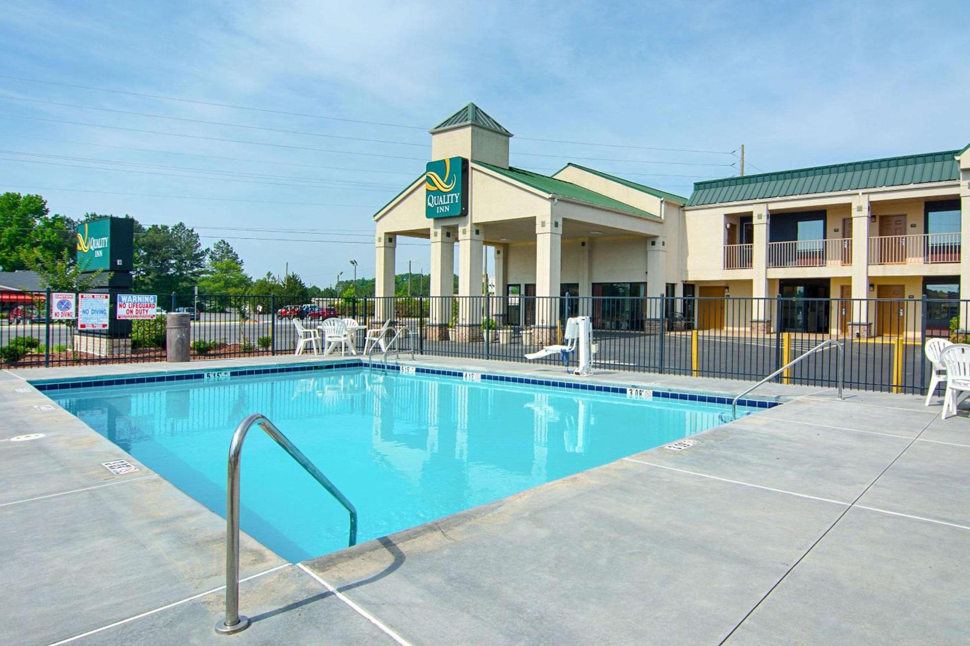 Quality Inn Calhoun North I-75 photo 12