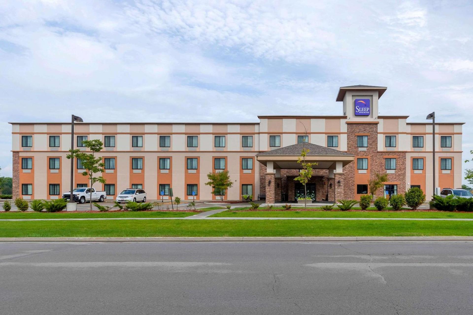 Sleep Inn & Suites Ames near ISU Campus photo 2