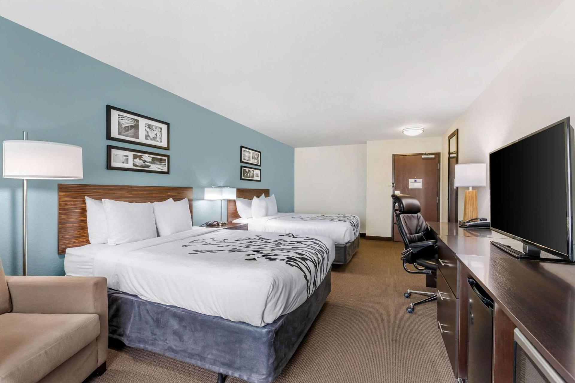 Sleep Inn & Suites Ames near ISU Campus photo 8