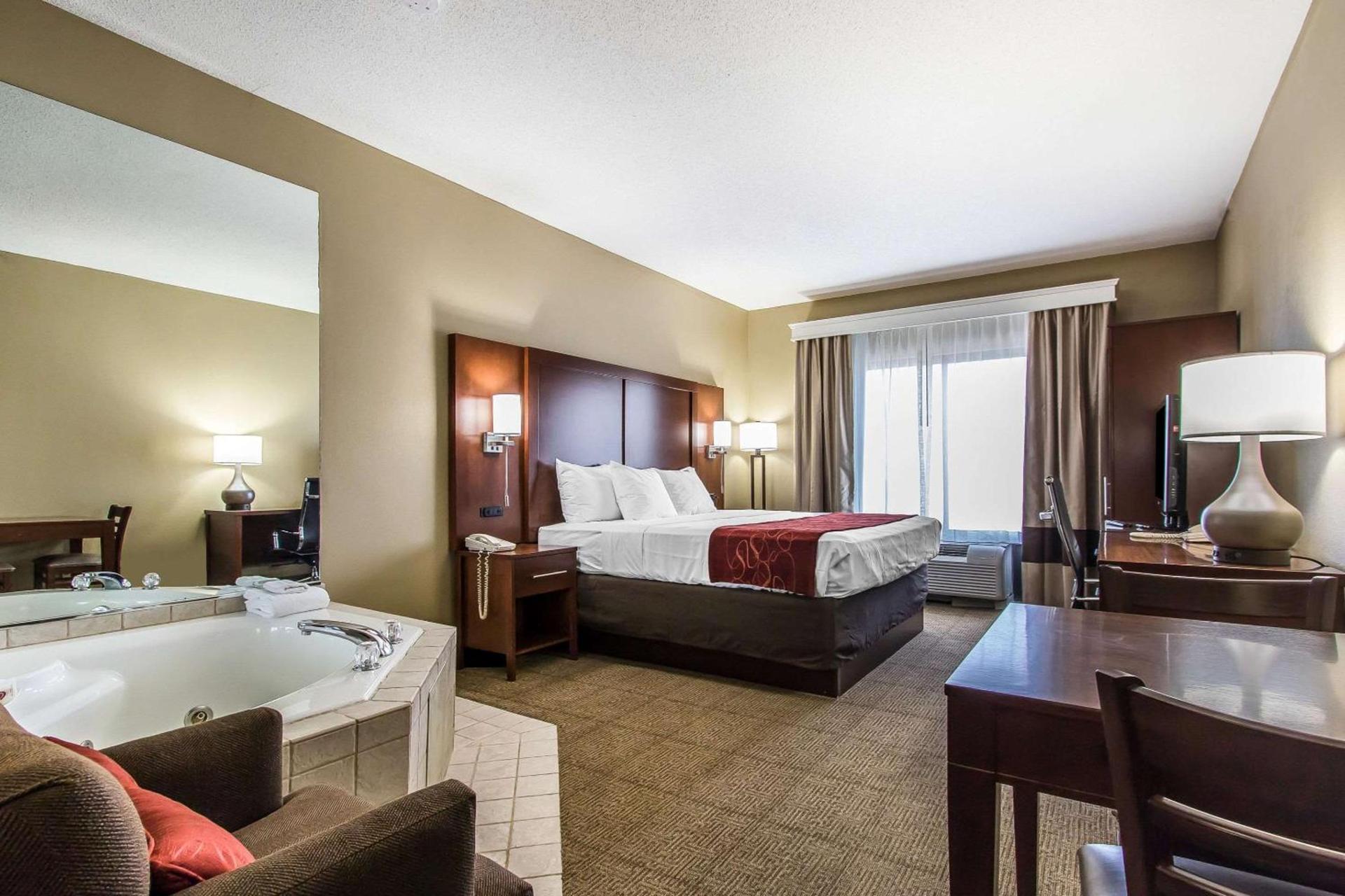 Comfort Suites Effingham Central photo 19