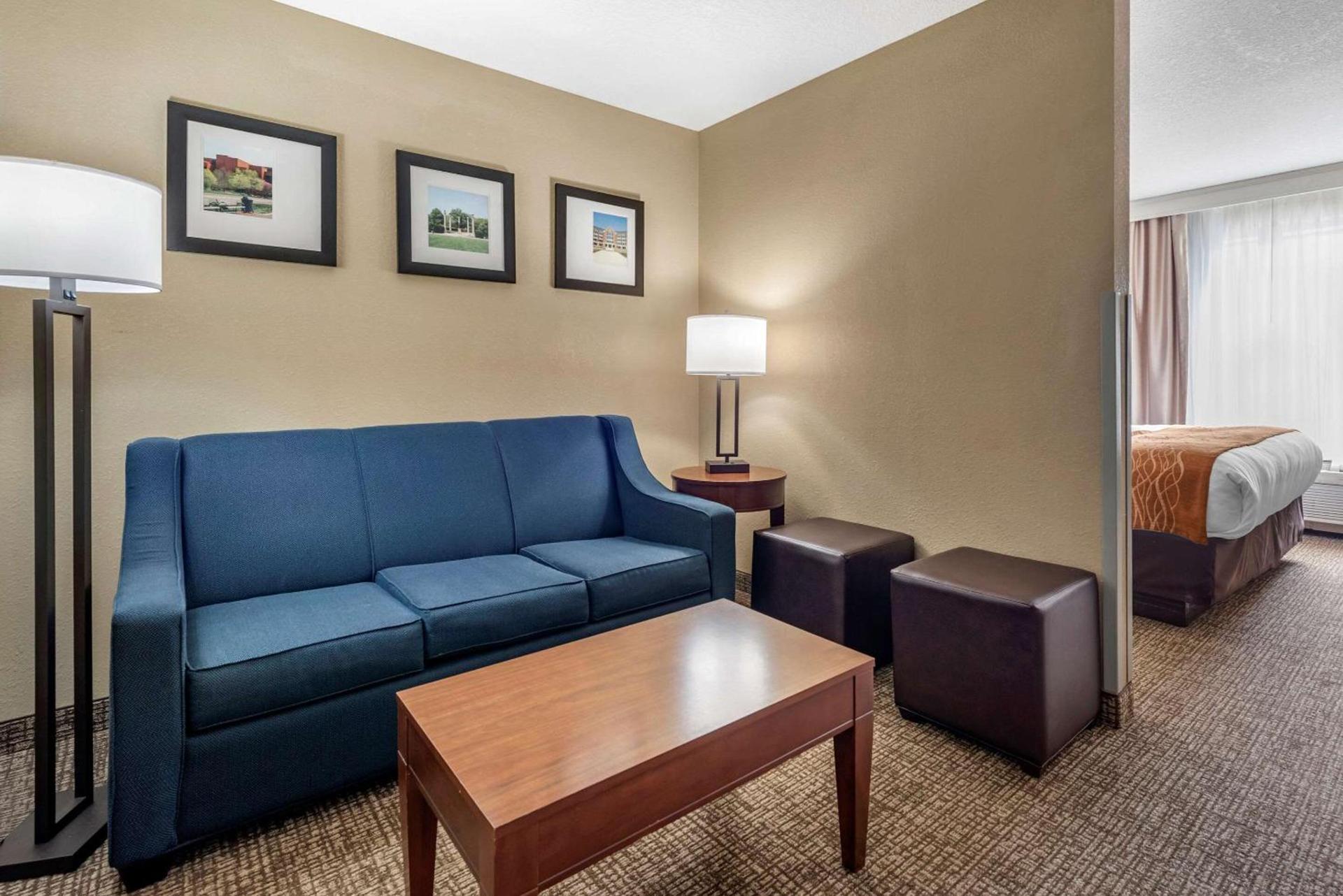 Comfort Inn & Suites Muncie Near University photo 18
