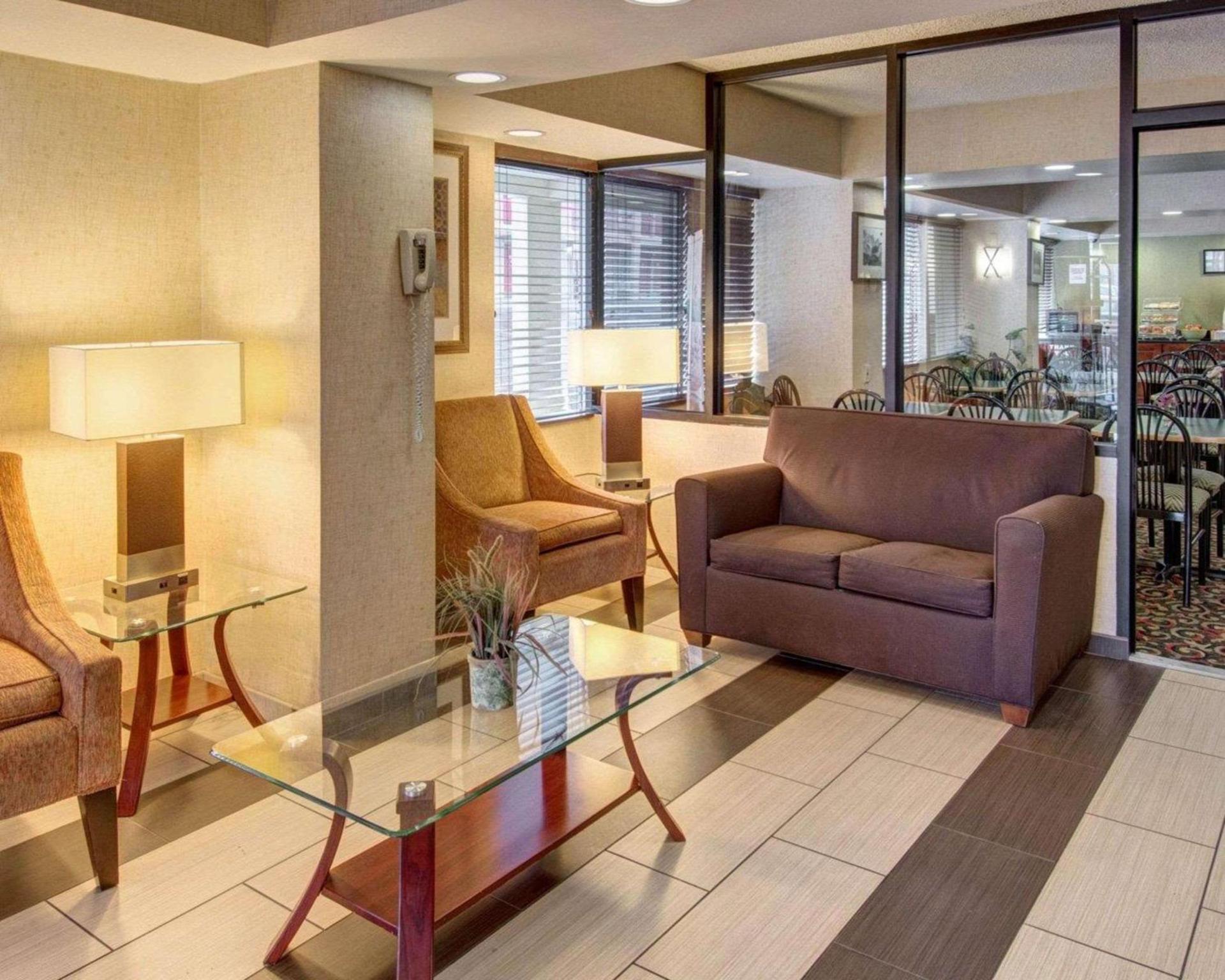 Quality Inn Takoma Park photo 9