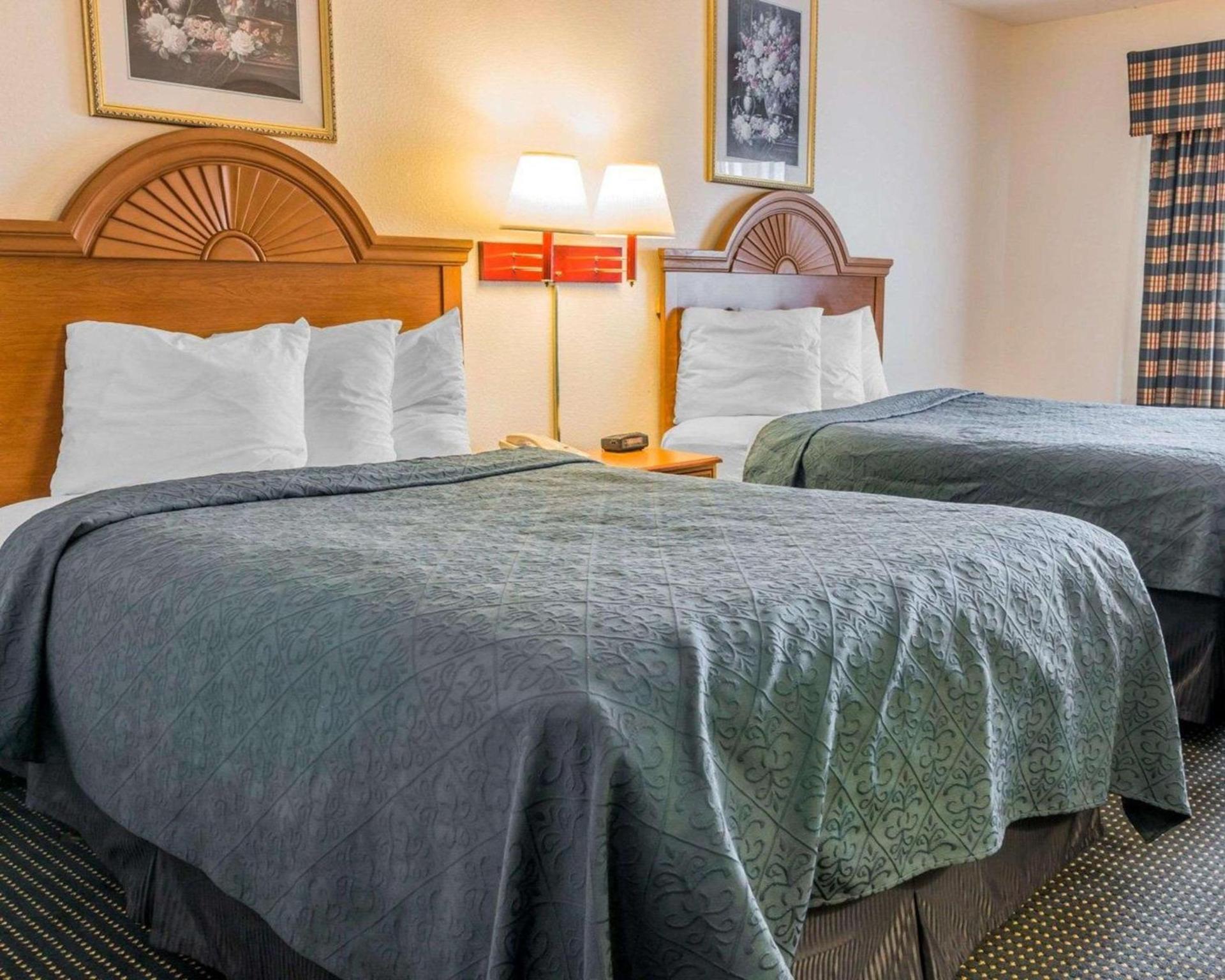 Quality Inn Kalamazoo near Wings Stadium photo 12