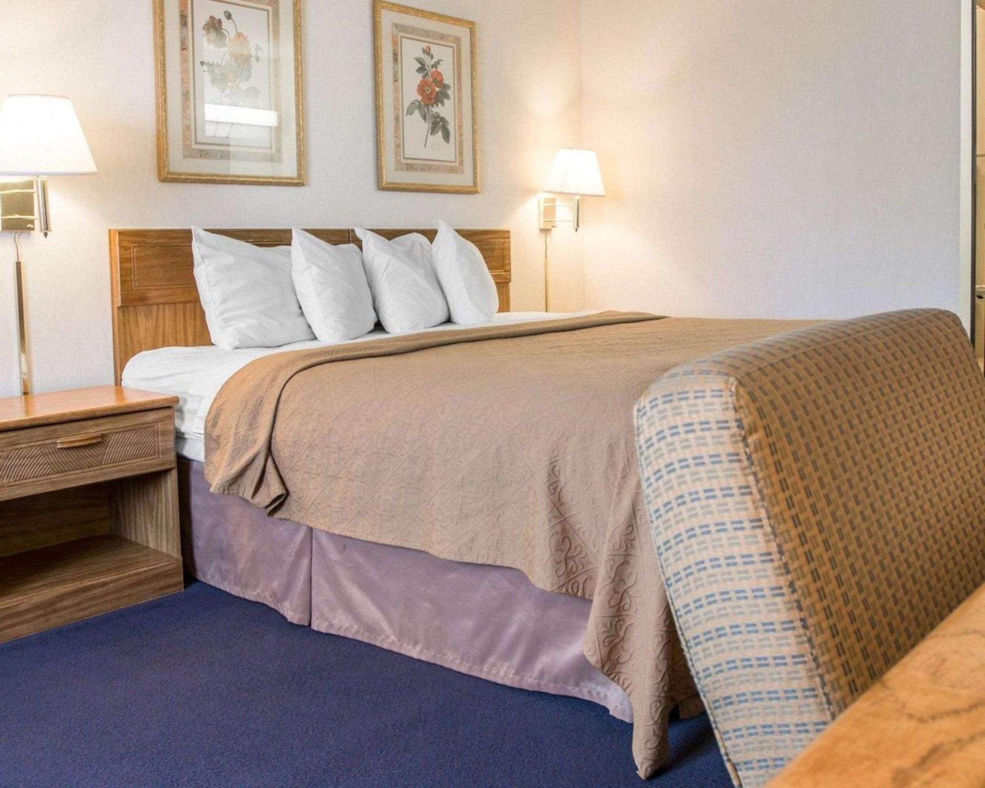 Quality Inn Hudsonville South photo 15