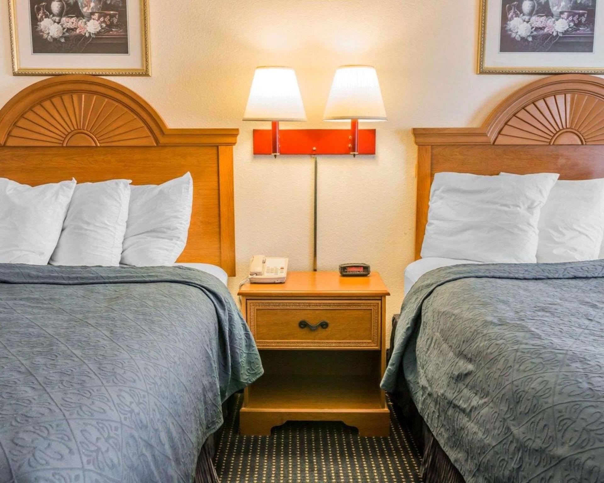 Quality Inn Kalamazoo near Wings Stadium photo 16